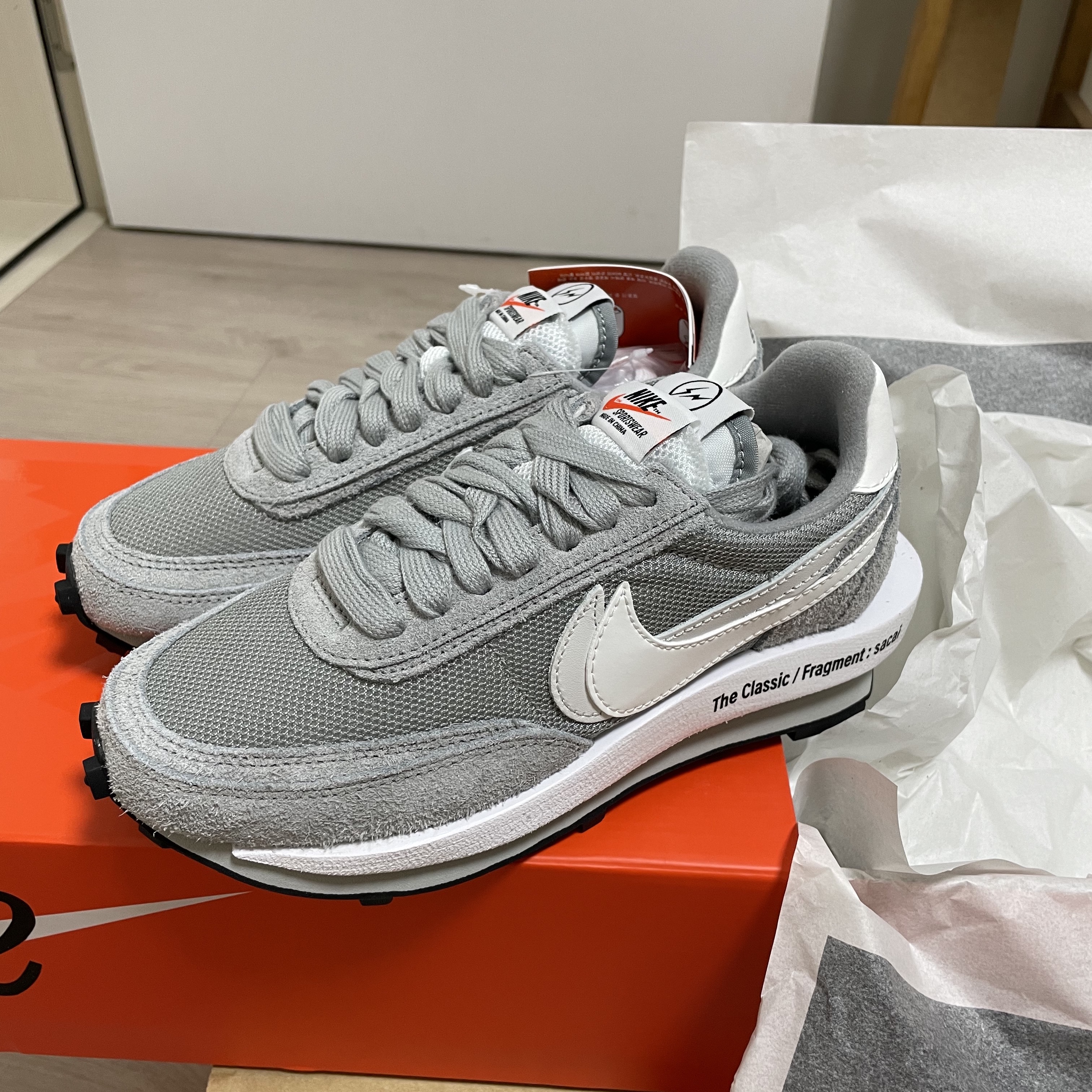 Nike x Sacai x Fragment LDWaffle Light Smoke Grey 착용 스타일