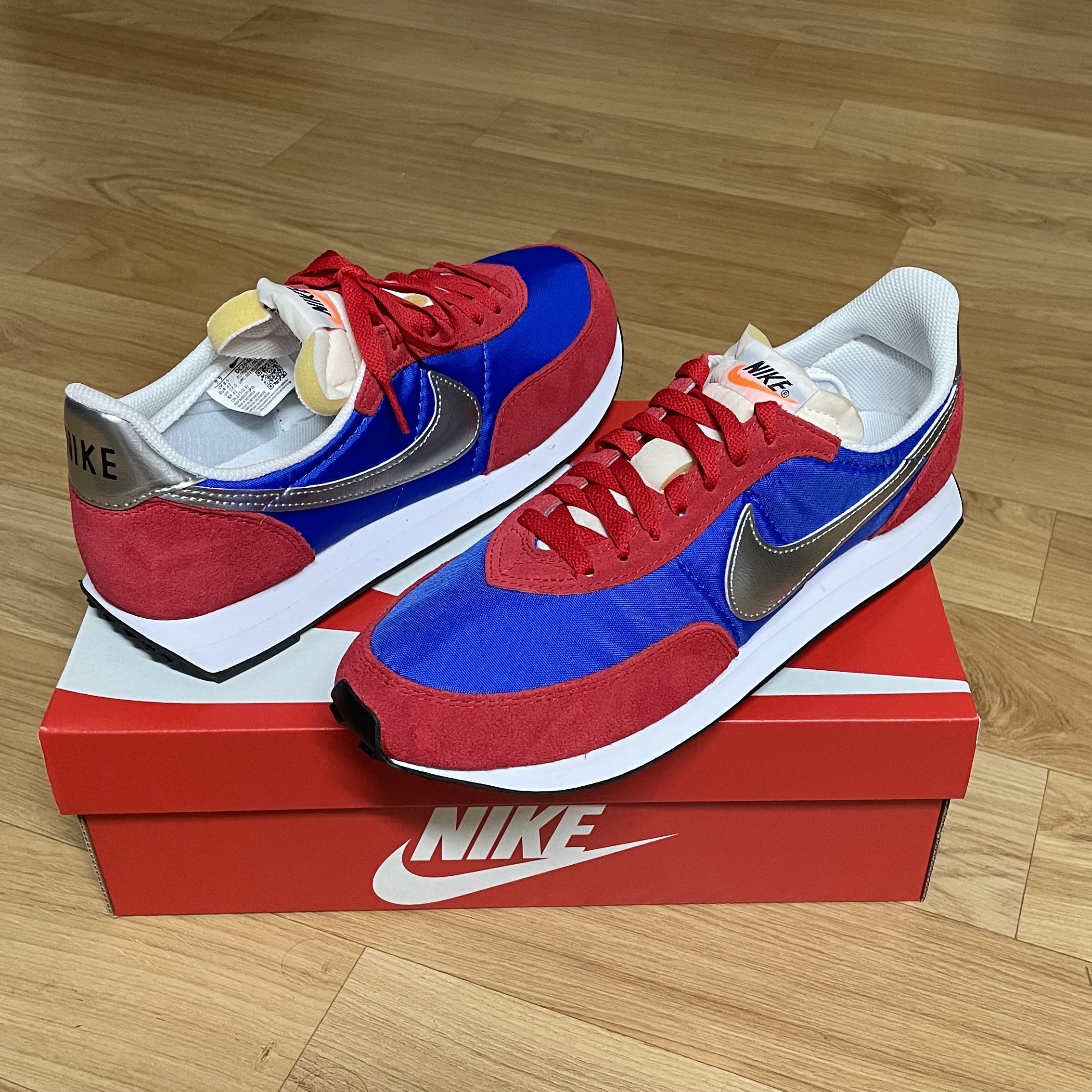 Nike Waffle Trainer 2 SP University Red 착용 스타일 - 1