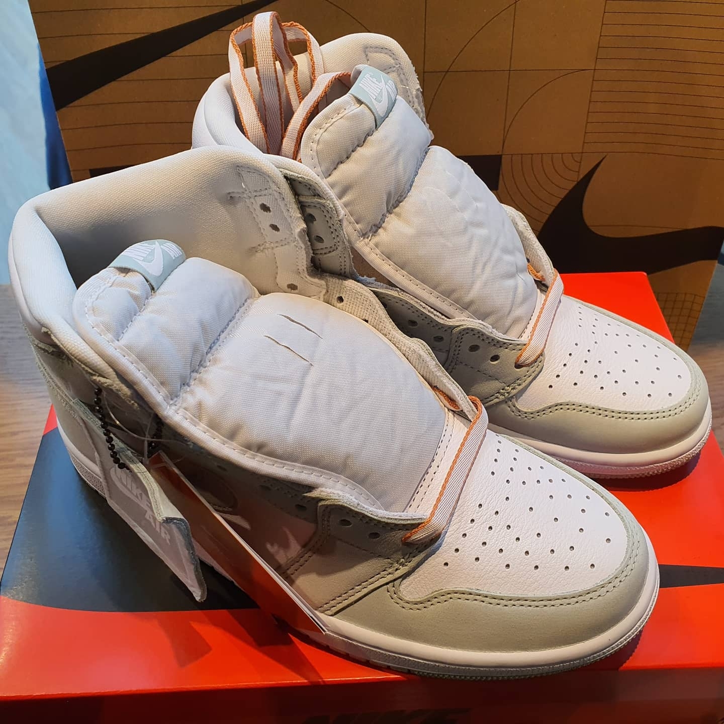 (W) Jordan 1 Retro High OG Seafoam 착용 스타일 - 3
