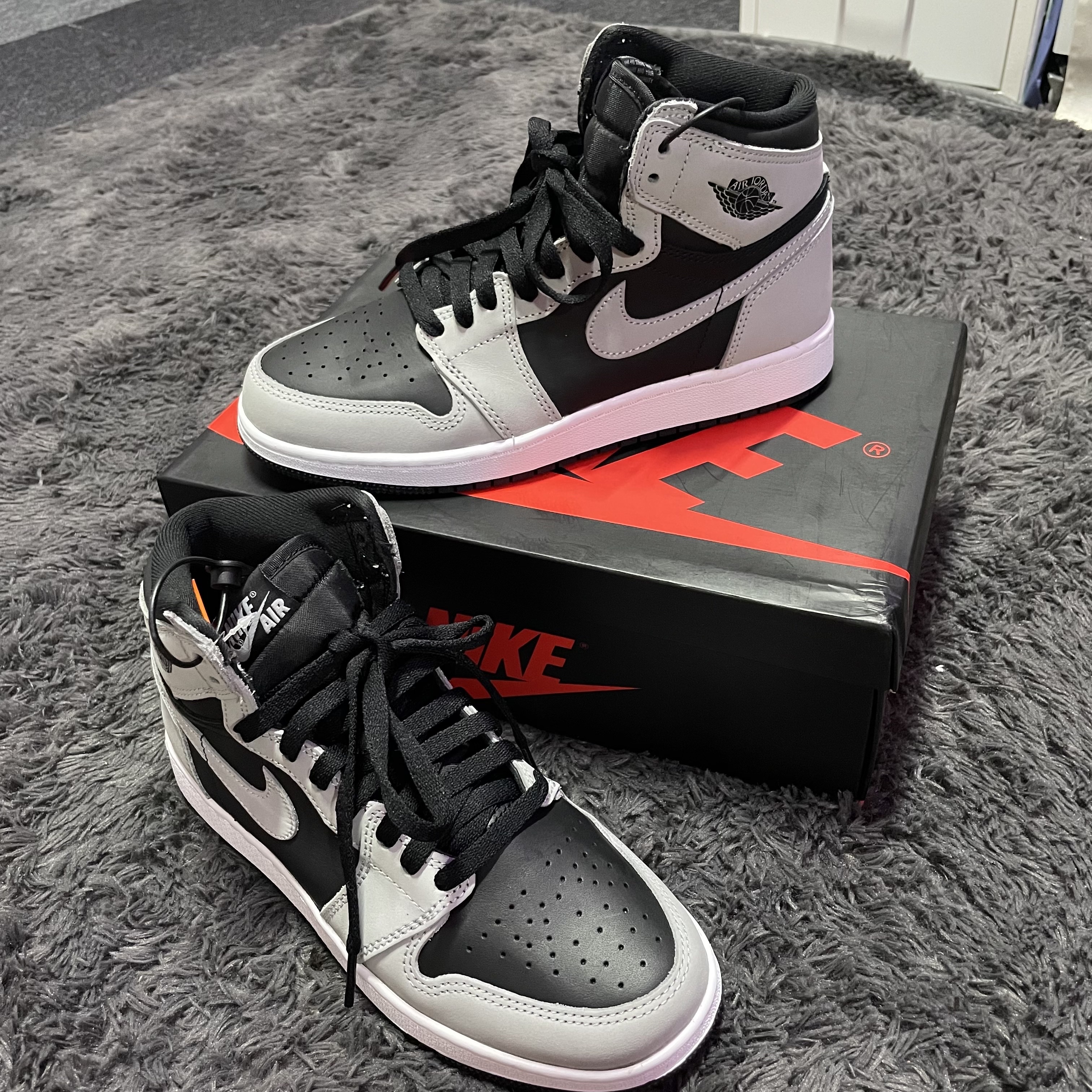 Jordan 1 Retro High OG Shadow 2.0, (GS) Jordan 1 Retro High OG Shadow 2.0 착용 스타일 - 2