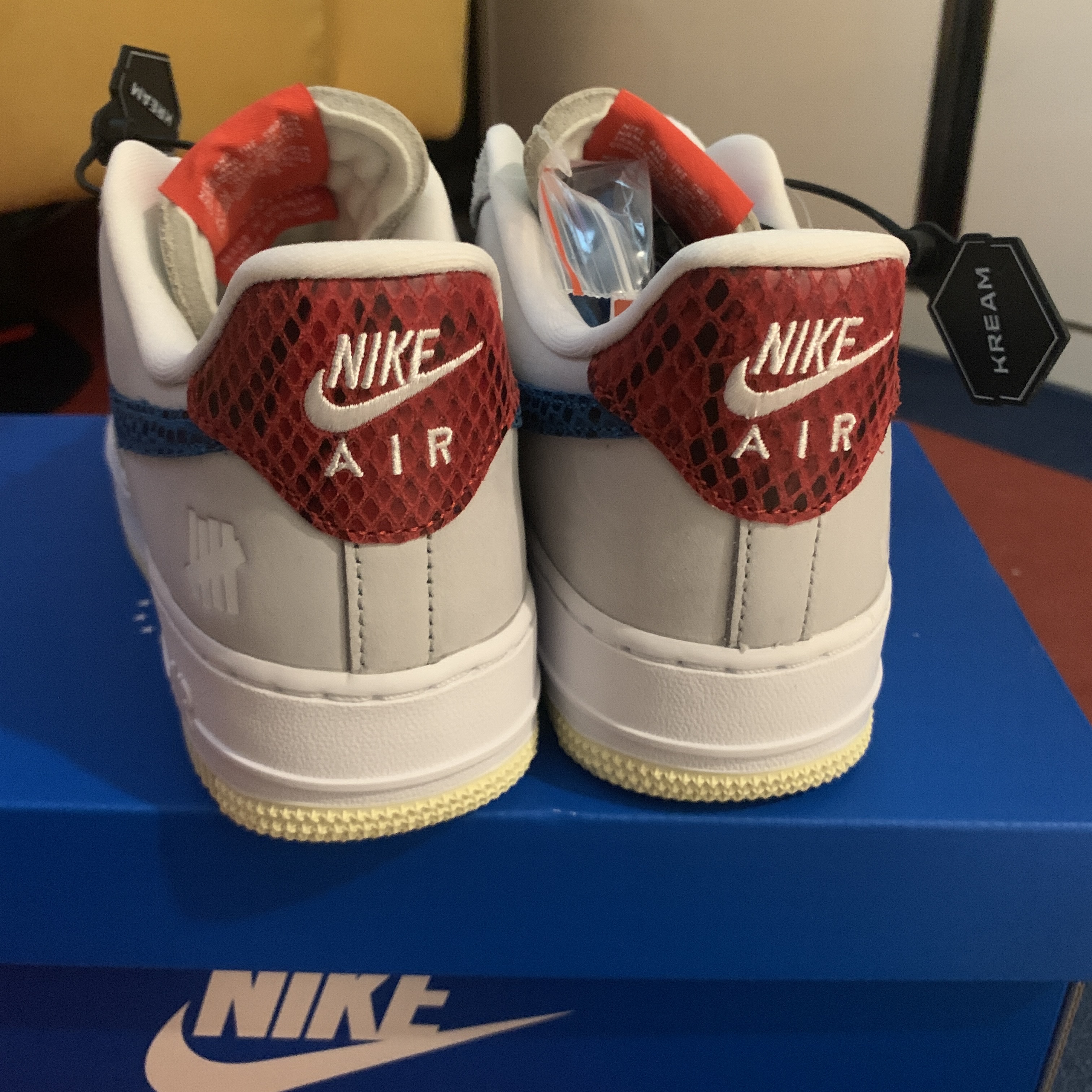 Nike x Undefeated Air Force 1 Low SP 5 On It 착용 스타일 - 1