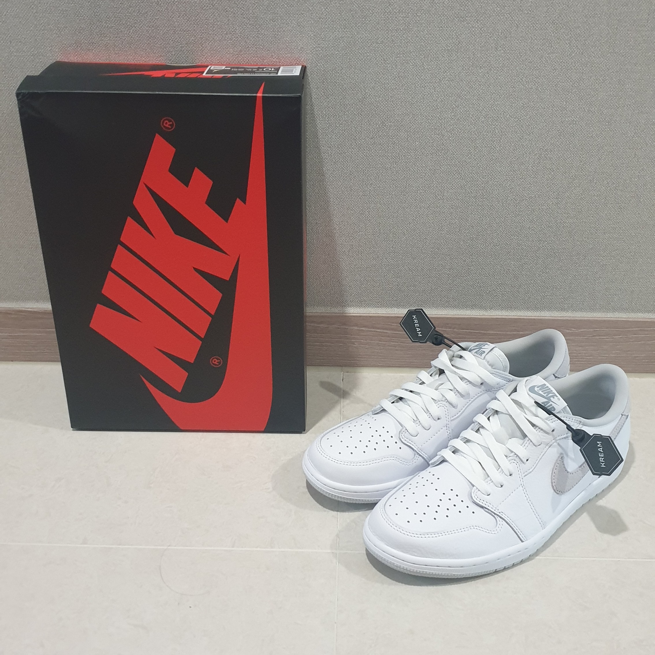 Jordan 1 Low OG Neutral Grey 착용 스타일