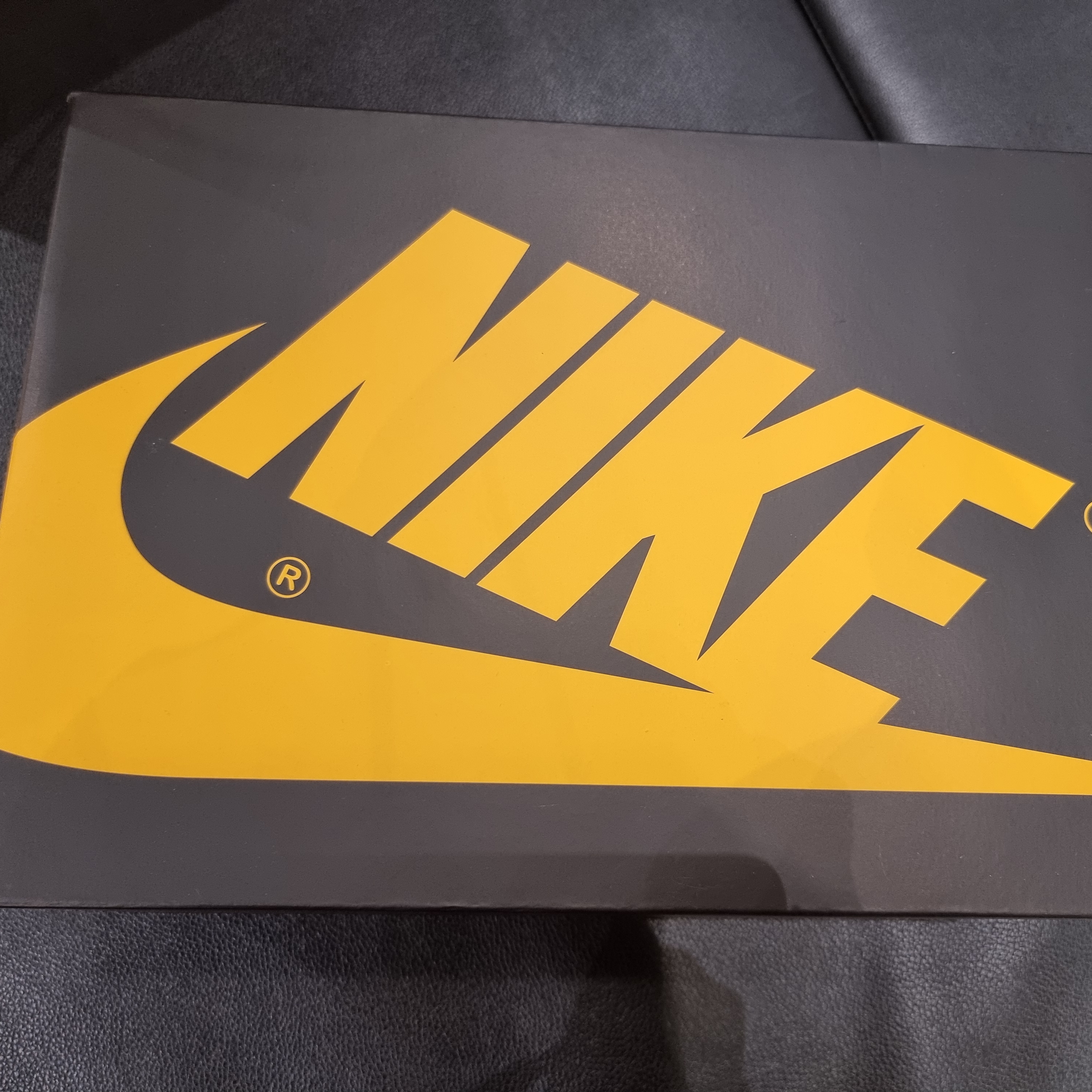 Jordan 1 Retro High OG Pollen, (GS) Jordan 1 Retro High OG Pollen 착용 스타일 - 4