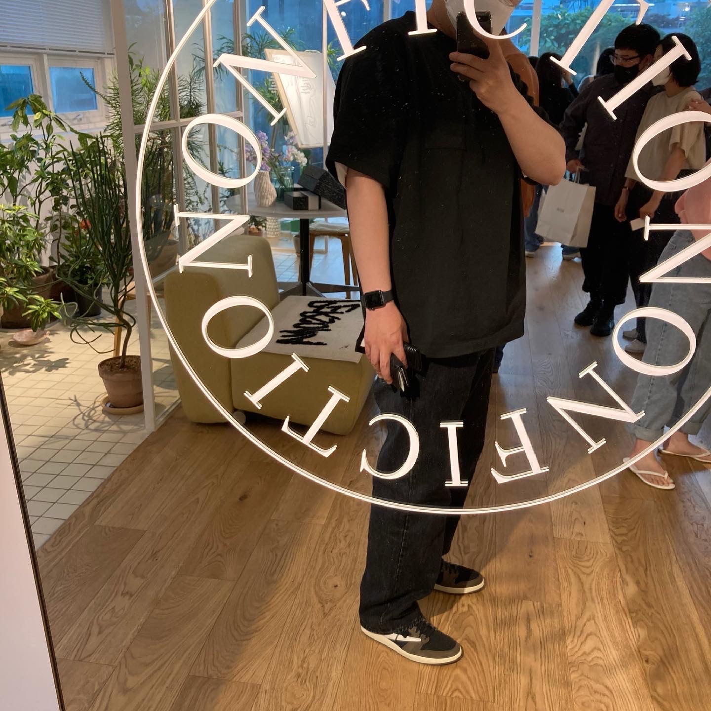 Jordan 1 x Travis Scott Retro Low OG SP Mocha 착용 스타일