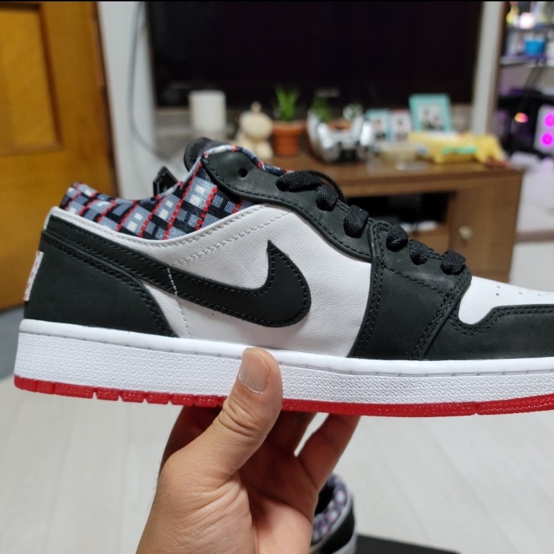 Jordan 1 Low Quai 54 2021, Jordan 1 x Travis Scott x Fragment Retro Low OG SP Military Blue 착용 스타일 - 2