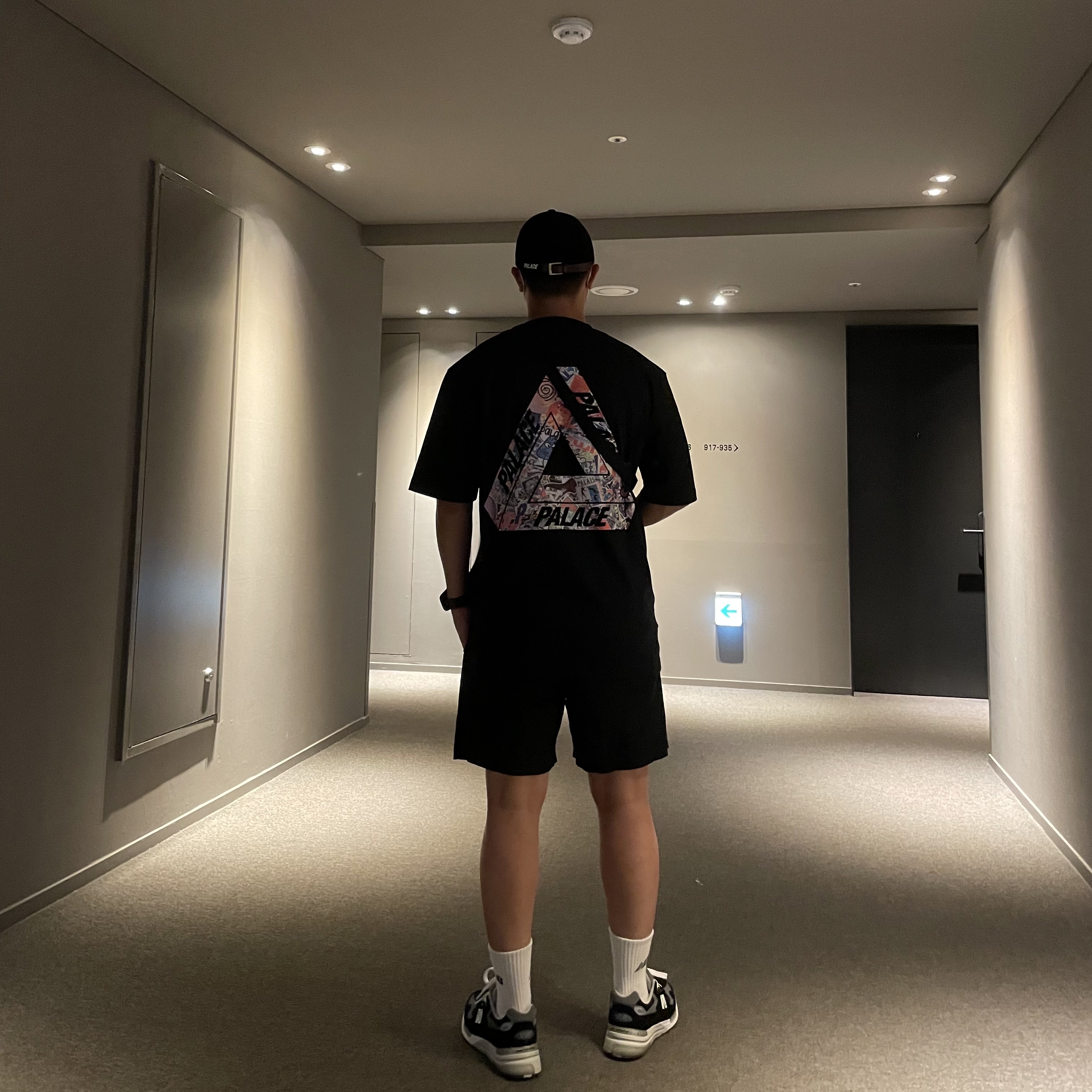 Palace Tri-Sticker Pack T-Shirt Black - 21FW, New Balance 992 Made in USA Black Grey 착용 스타일