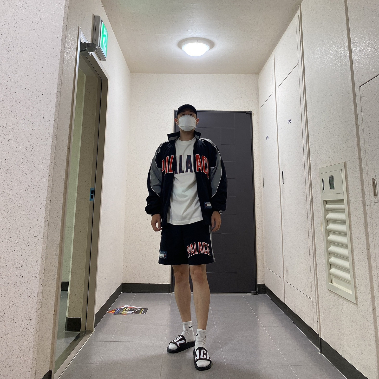 Palace Sport Mit Floss Jacket Black - 21SS, Palace Sport Mit Floss Shorts Black - 21SS 착용 스타일
