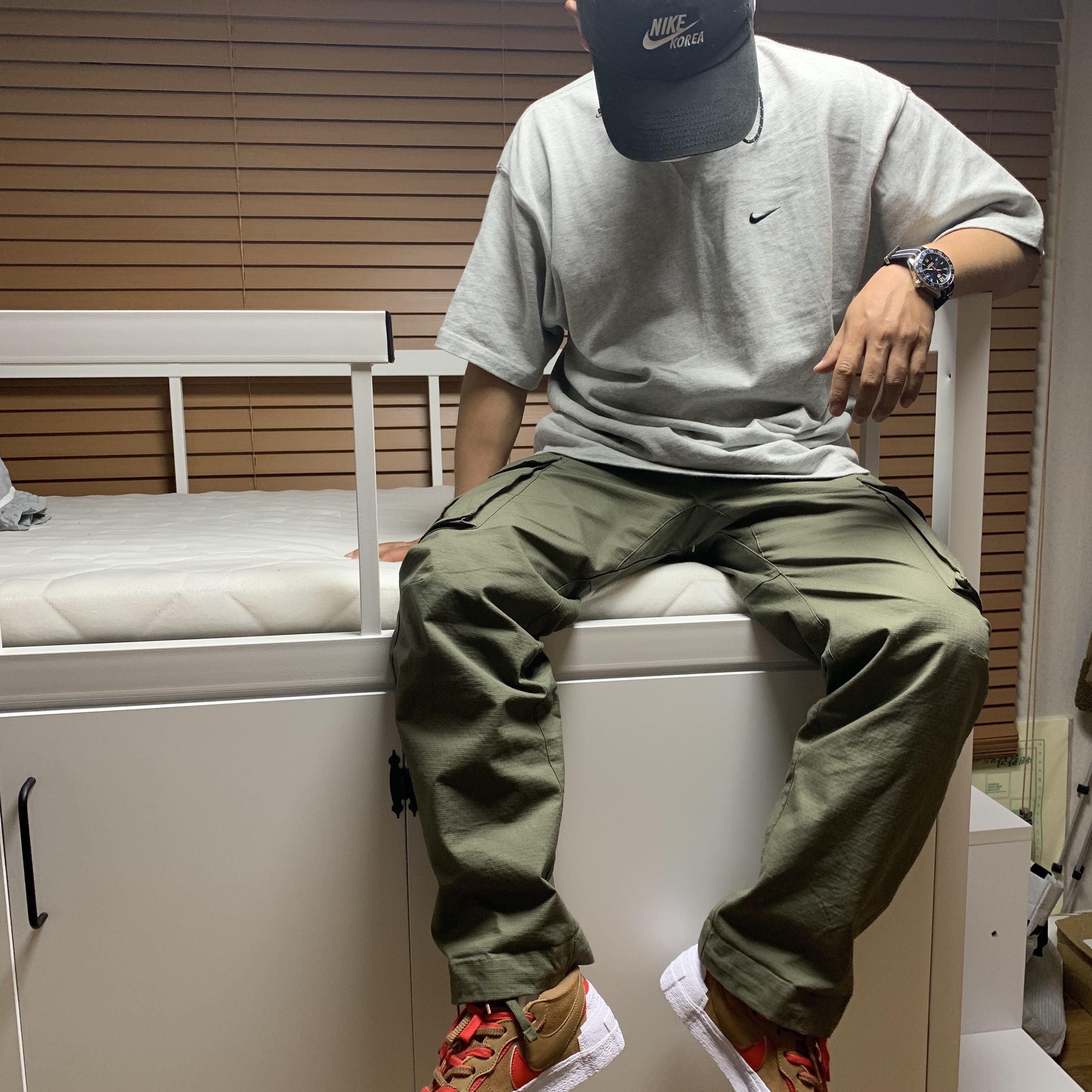 Nike x Sacai Blazer Low British Tan, Nike x Kim Jones Oversized T-Shirt Grey Heather - US/EU 착용 스타일