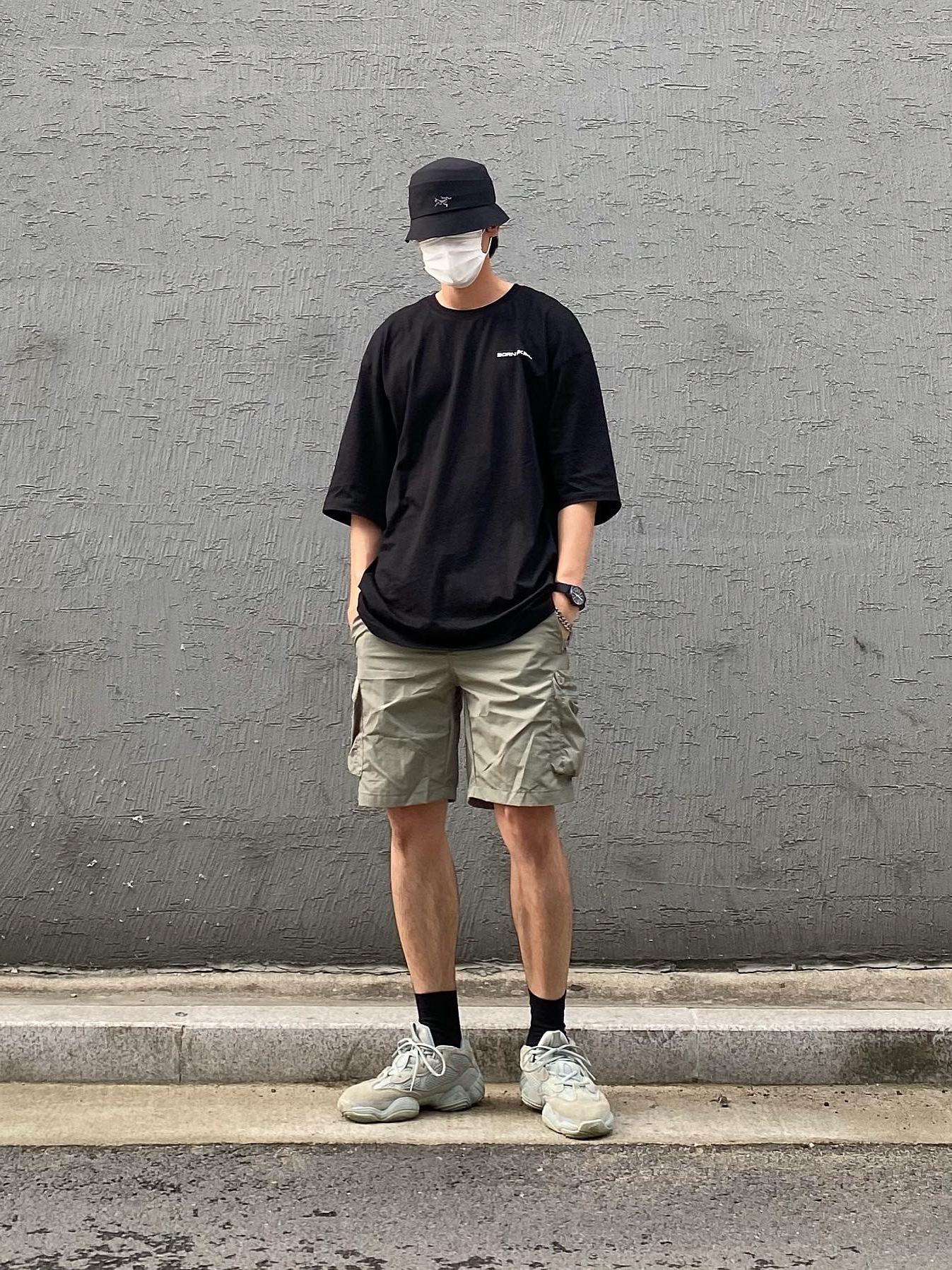 Palace x Arc'teryx Sinsolo Hat Black - 20FW, Adidas Yeezy 500 Salt 착용 스타일