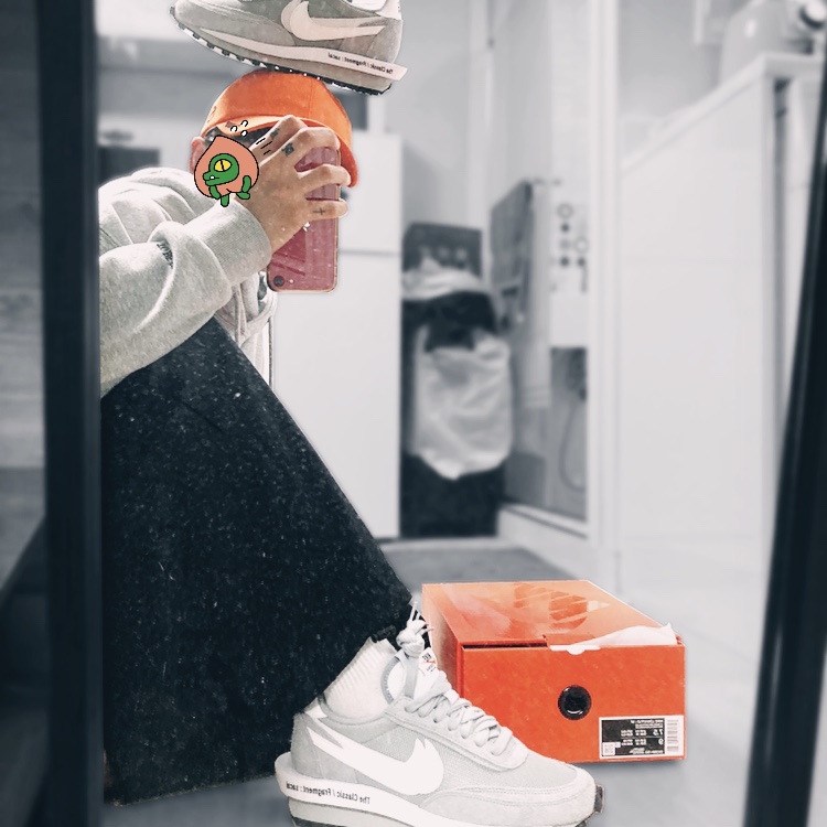 Nike x Sacai x Fragment LDWaffle Light Smoke Grey 착용 스타일 - 3