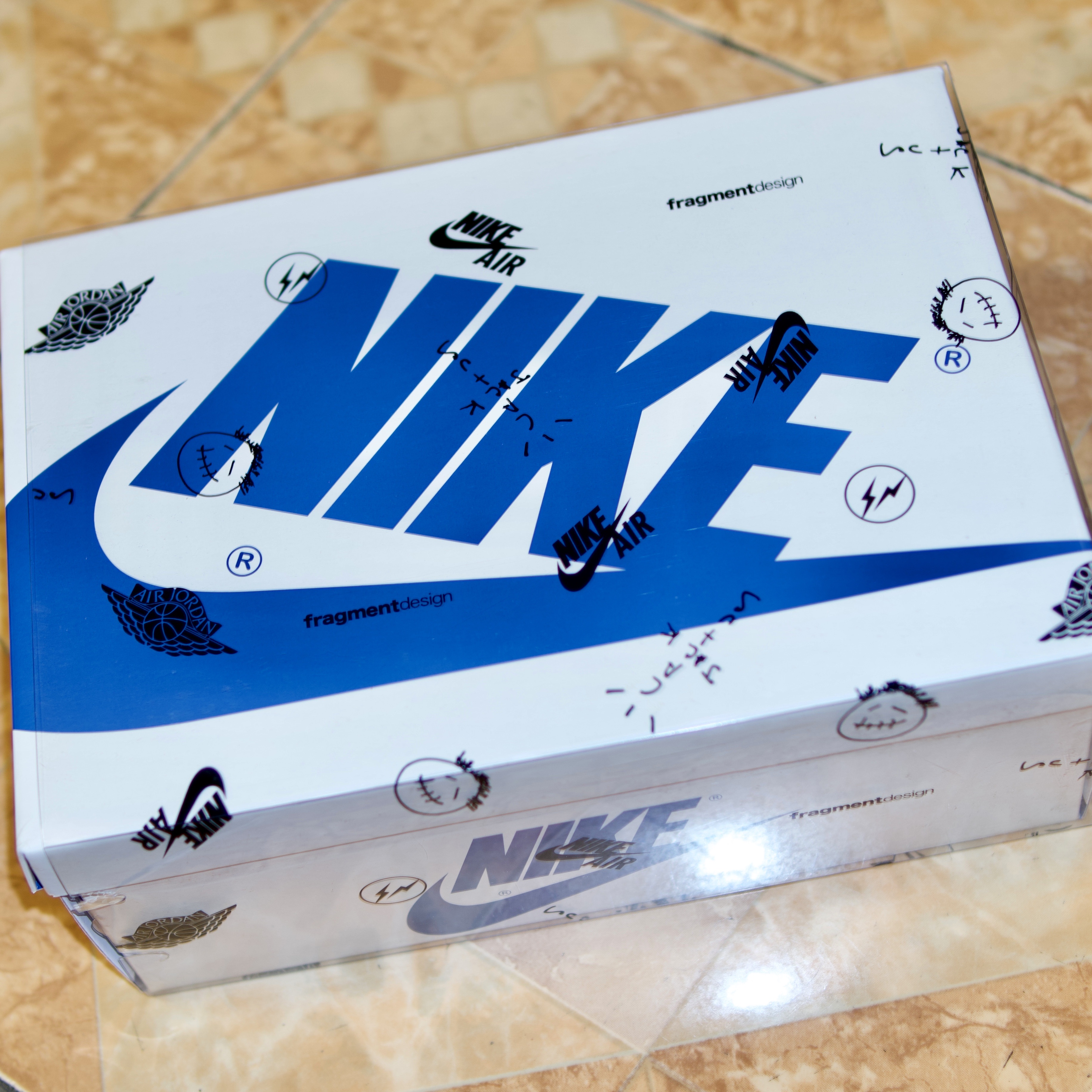Jordan 1 x Travis Scott x Fragment Retro Low OG SP Military Blue 착용 스타일 - 1