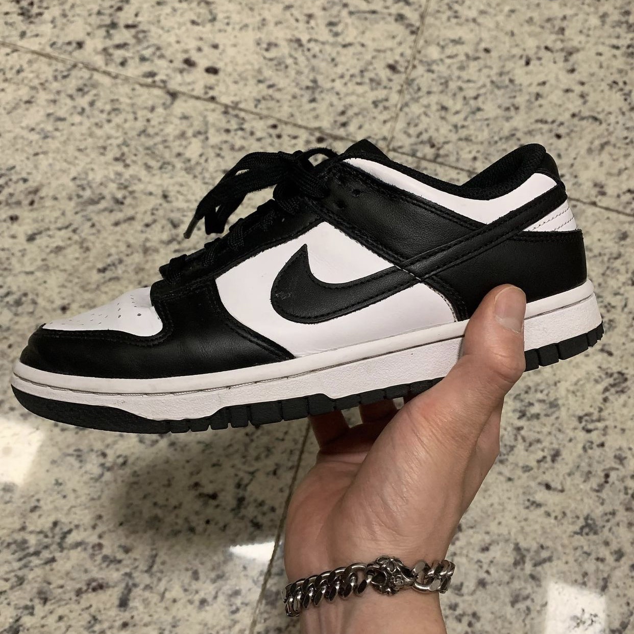 Nike Dunk Low Retro Black 착용 스타일