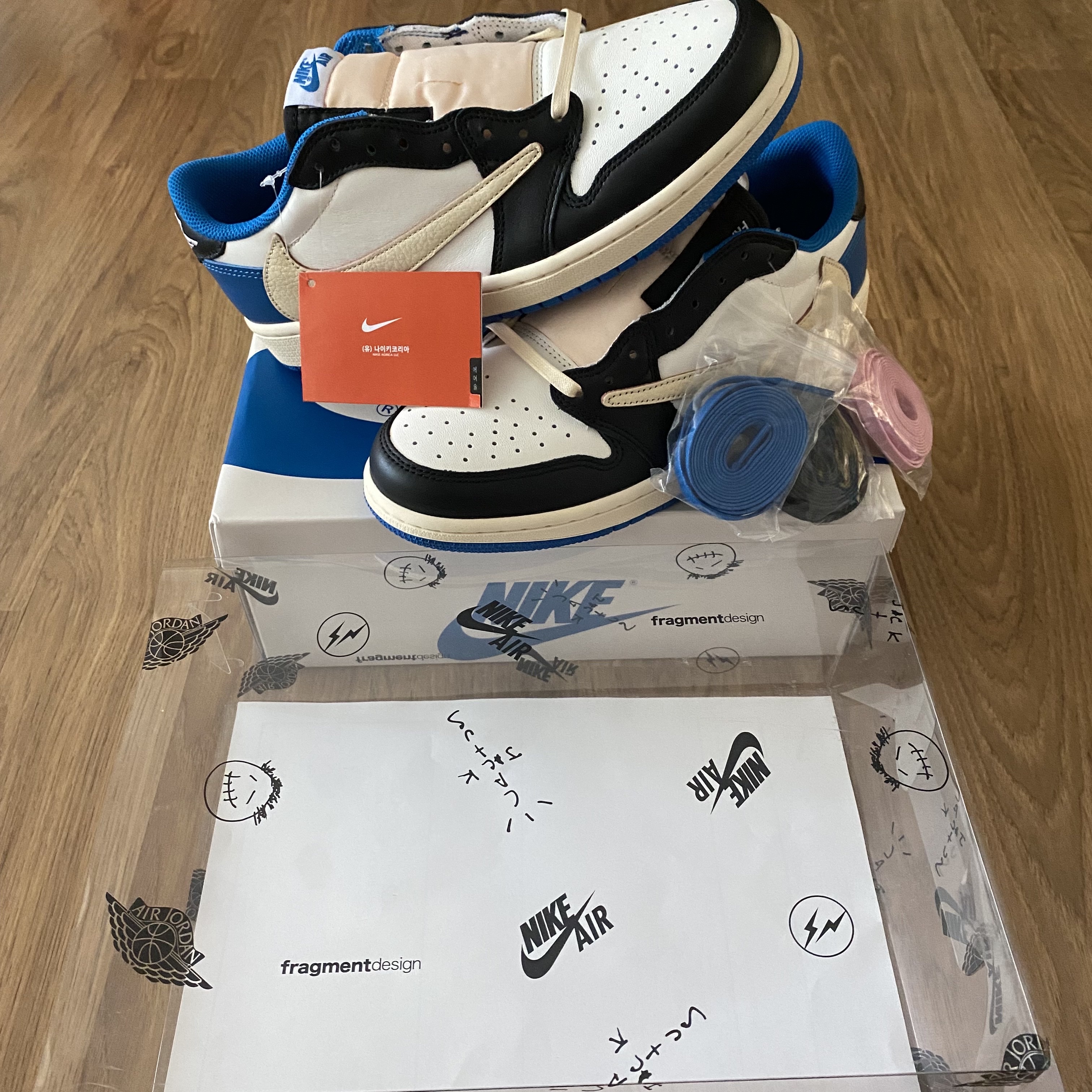 Jordan 1 x Travis Scott x Fragment Retro Low OG SP Military Blue 착용 스타일