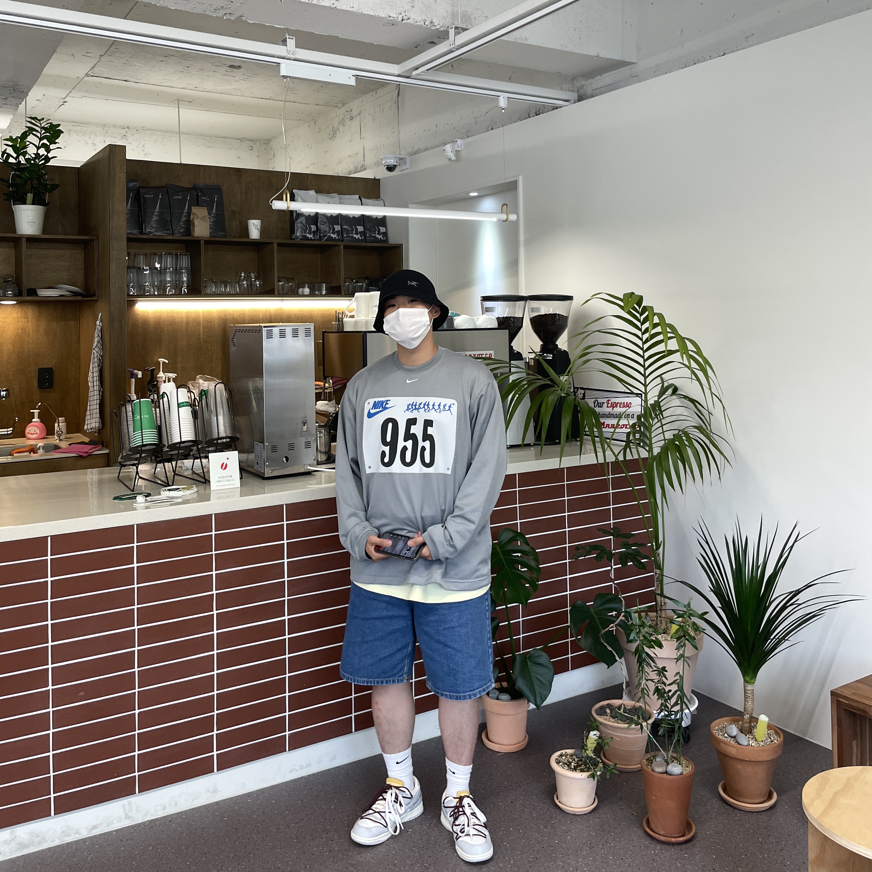 Palace x Arc'teryx Sinsolo Hat Black - 20FW, Nike x Cactus Plant Flea Market L/S Jersey Grey - US/EU 착용 스타일