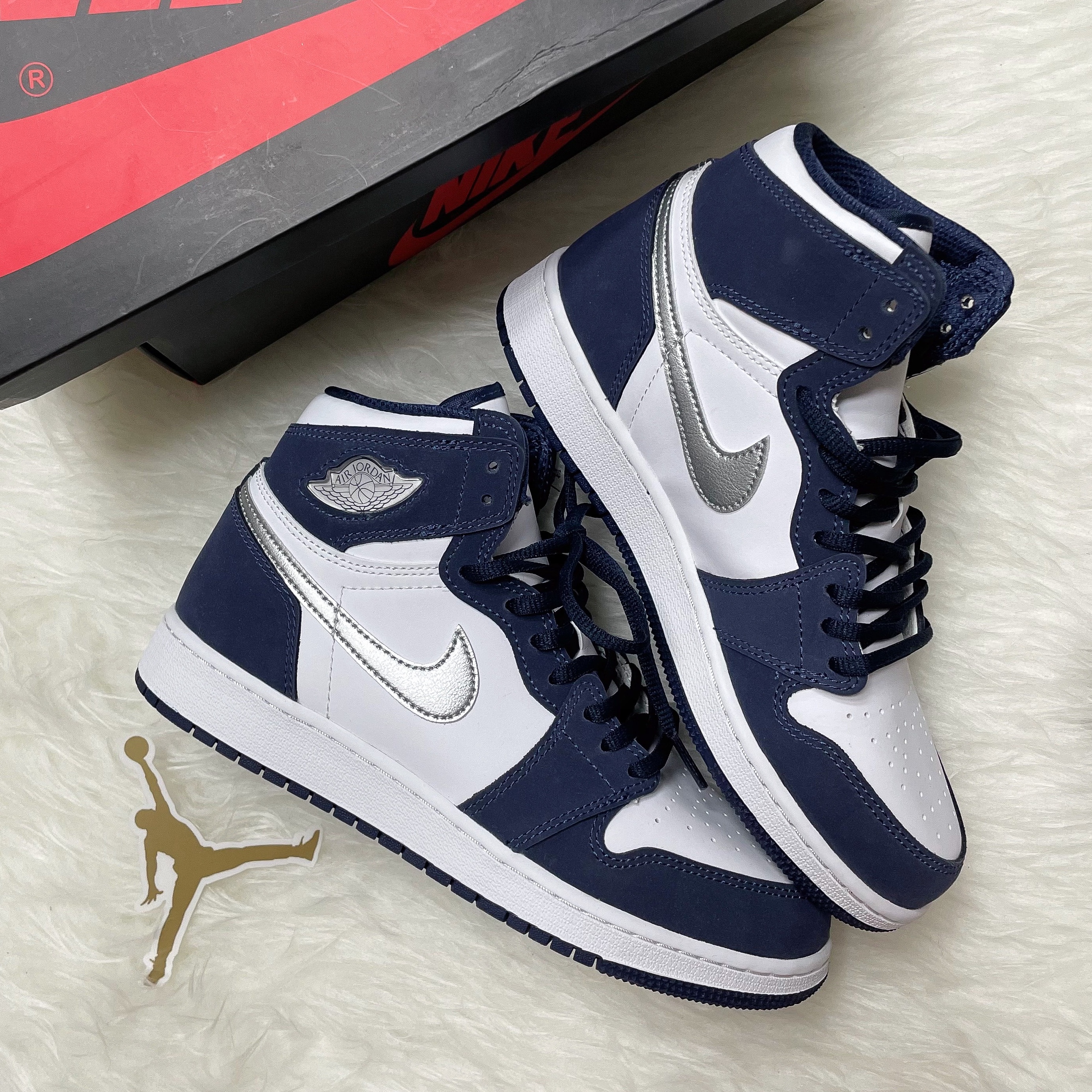 Jordan 1 Retro High OG CO.JP Midnight Navy, (GS) Jordan 1 Retro High OG CO.JP Midnight Navy 착용 스타일 - 3