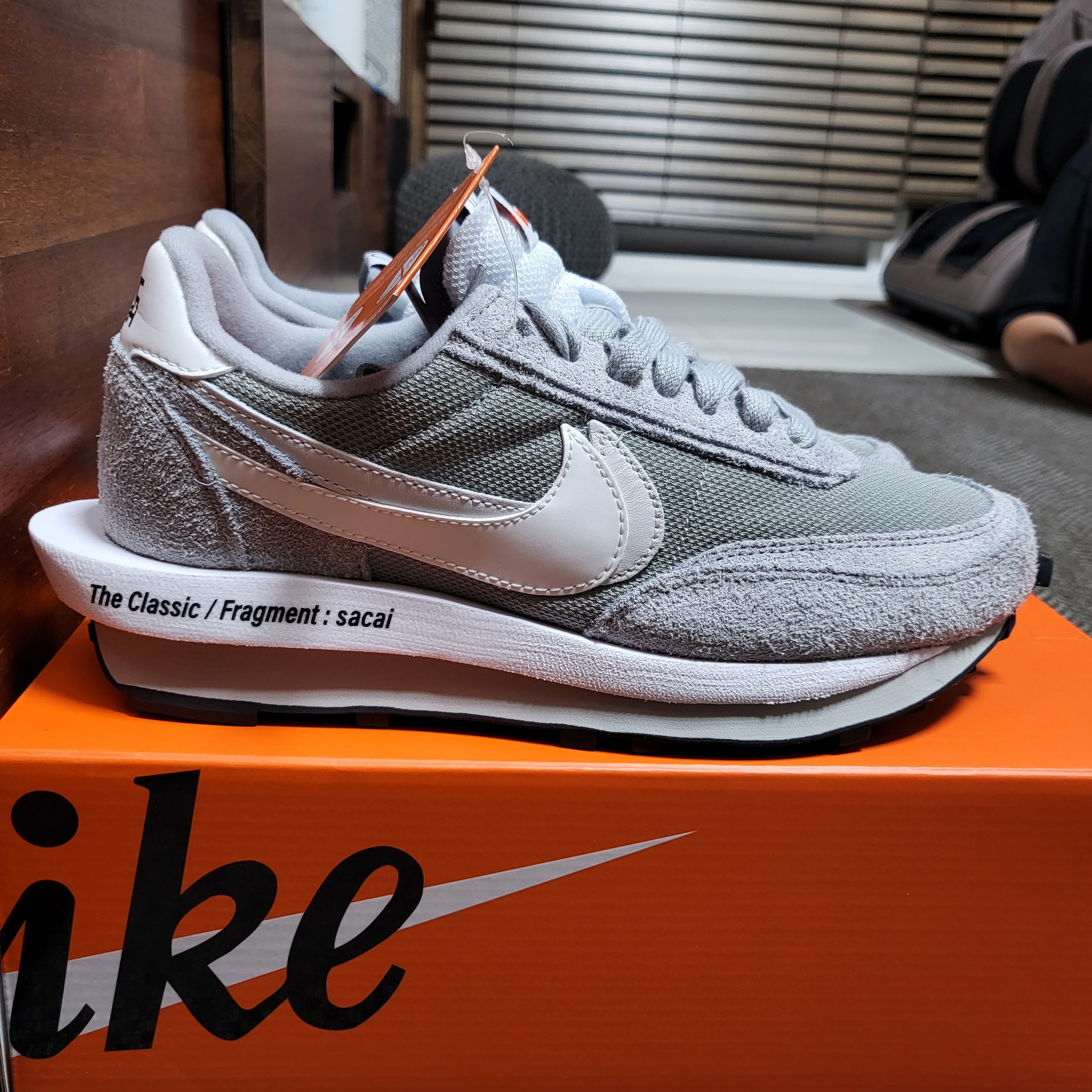 Nike x Sacai x Fragment LDWaffle Light Smoke Grey 착용 스타일 - 4