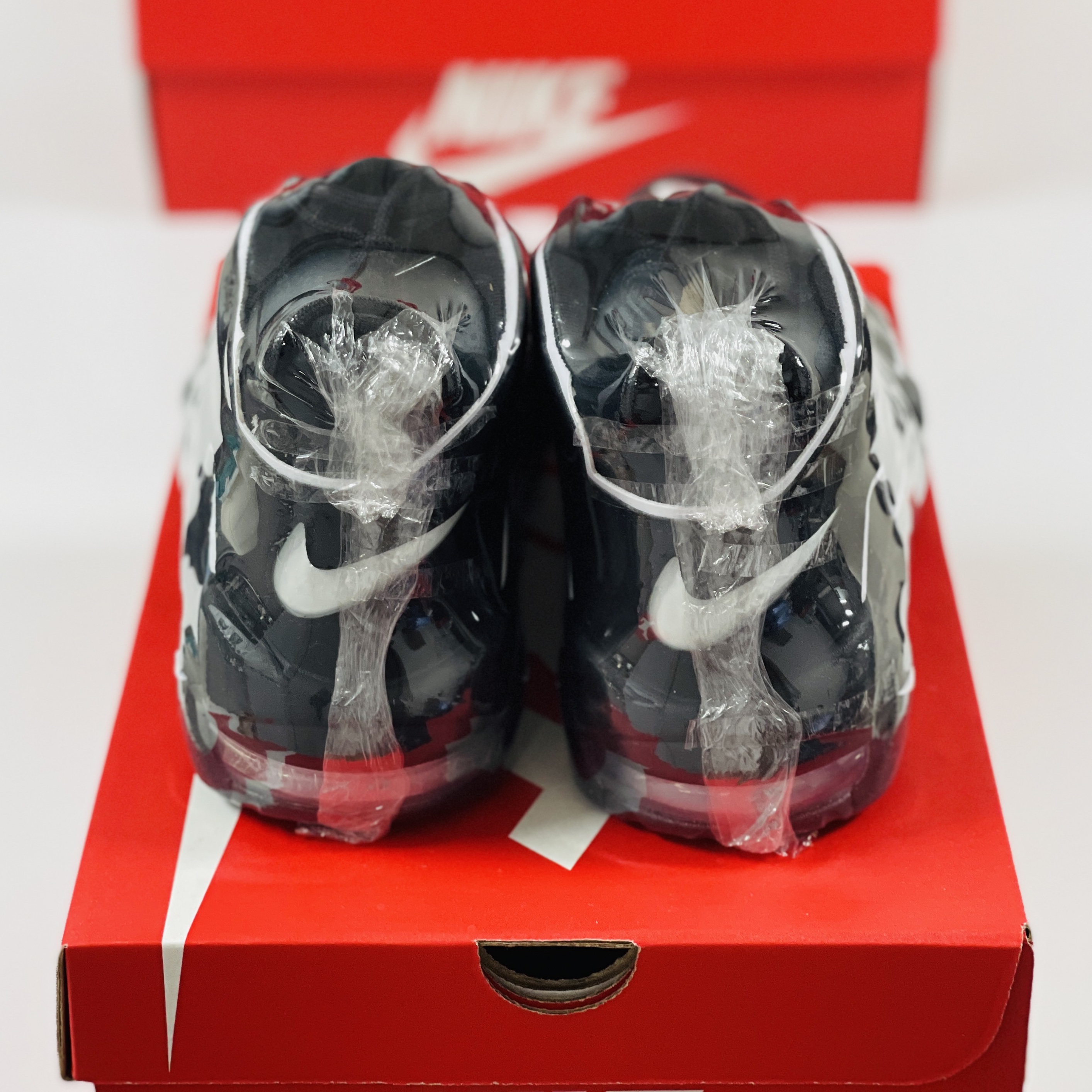 Nike Air More Uptempo Black White 2020 착용 스타일 - 4