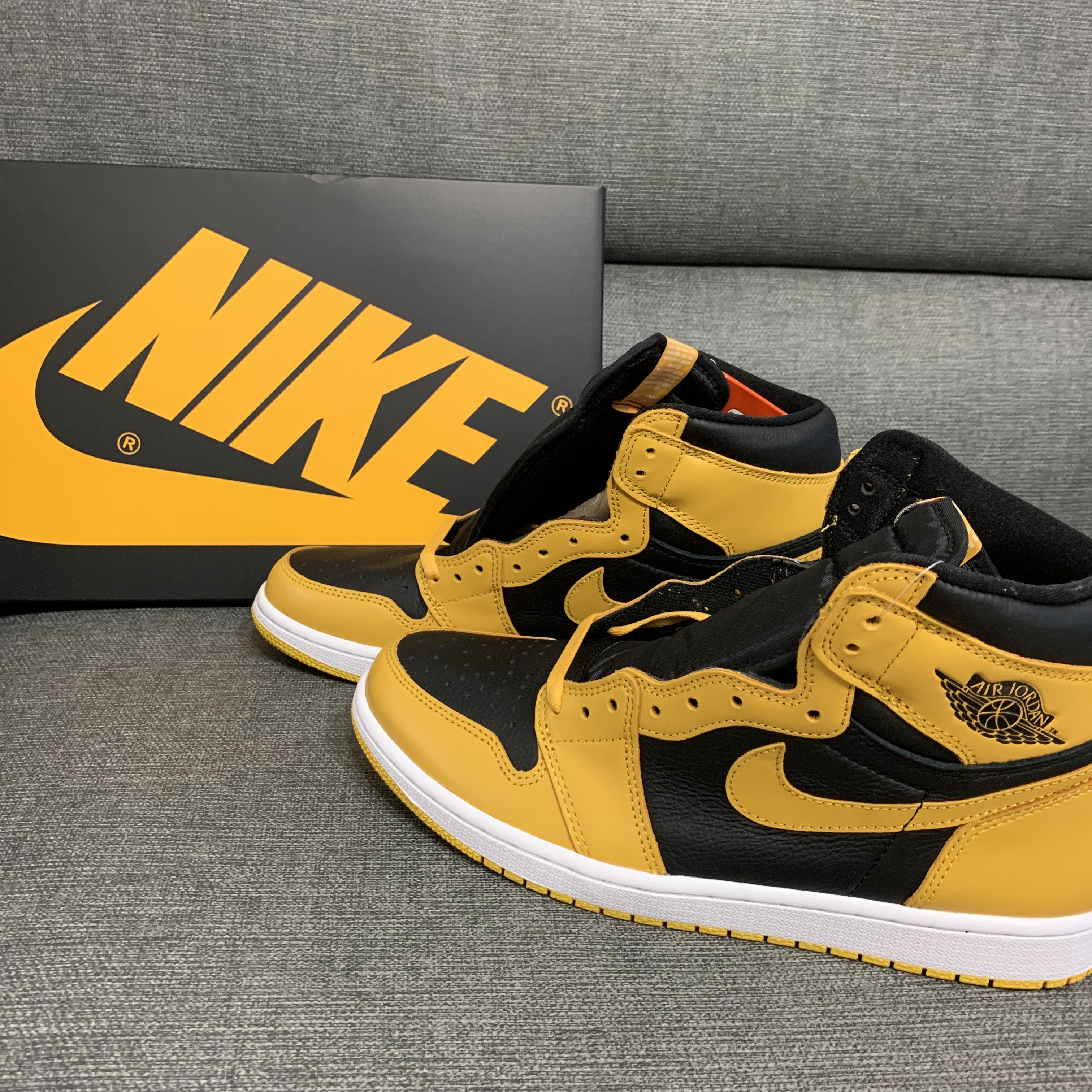 Jordan 1 Retro High OG Pollen 착용 스타일 - 1