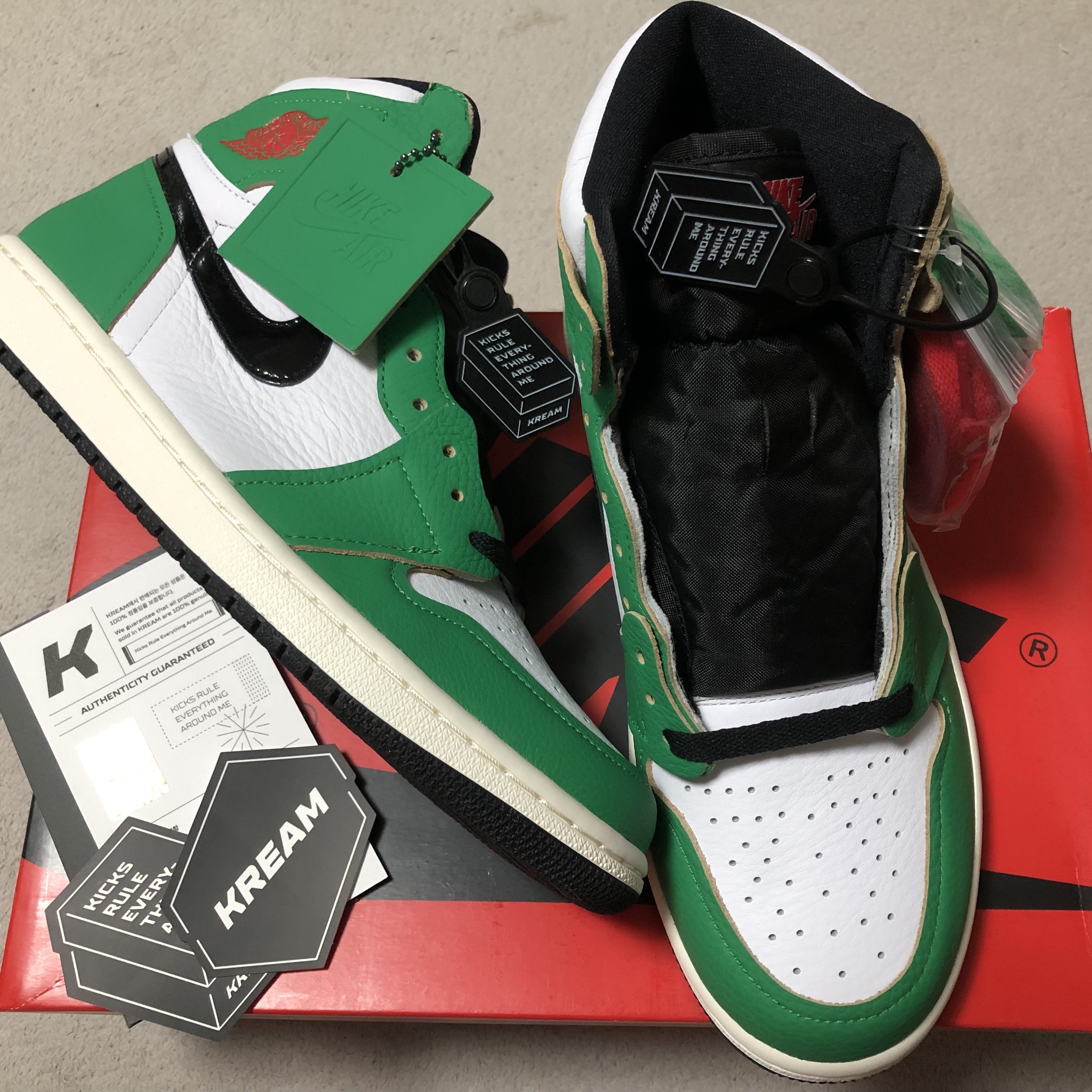 (W) Jordan 1 Retro High OG Lucky Green 착용 스타일 - 3