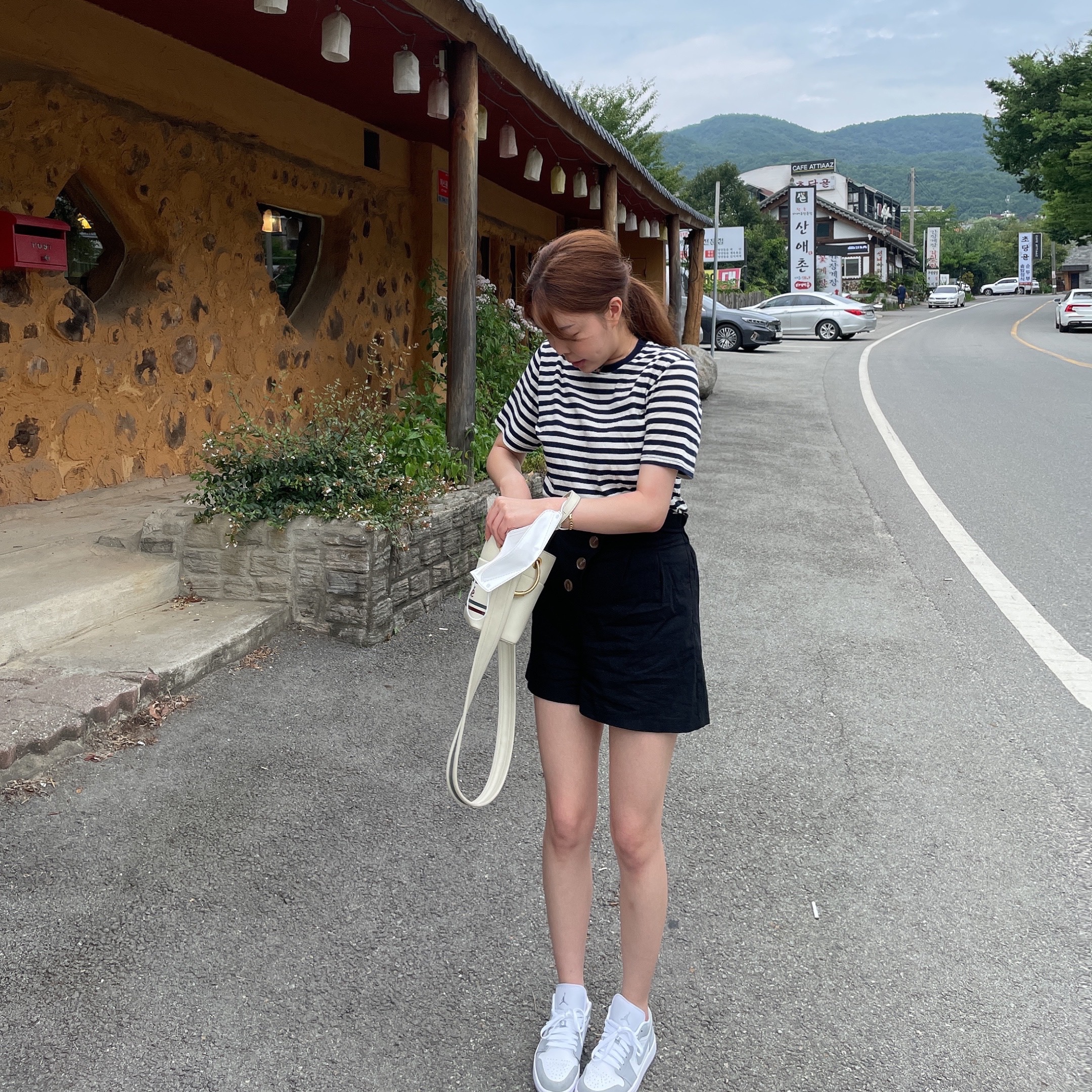 (W) Jordan 1 Low White Wolf Grey 착용 스타일