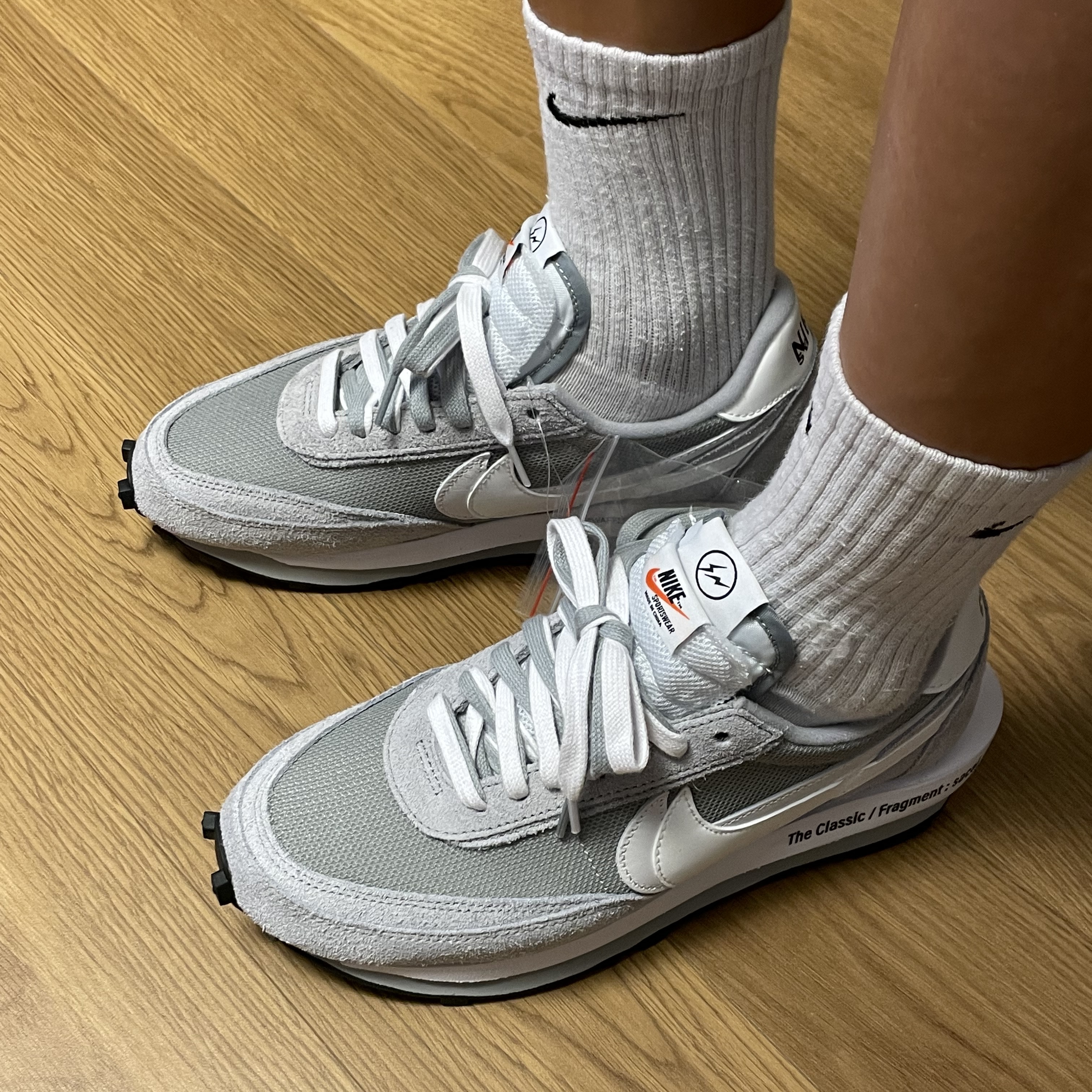 Nike x Sacai x Fragment LDWaffle Light Smoke Grey 착용 스타일