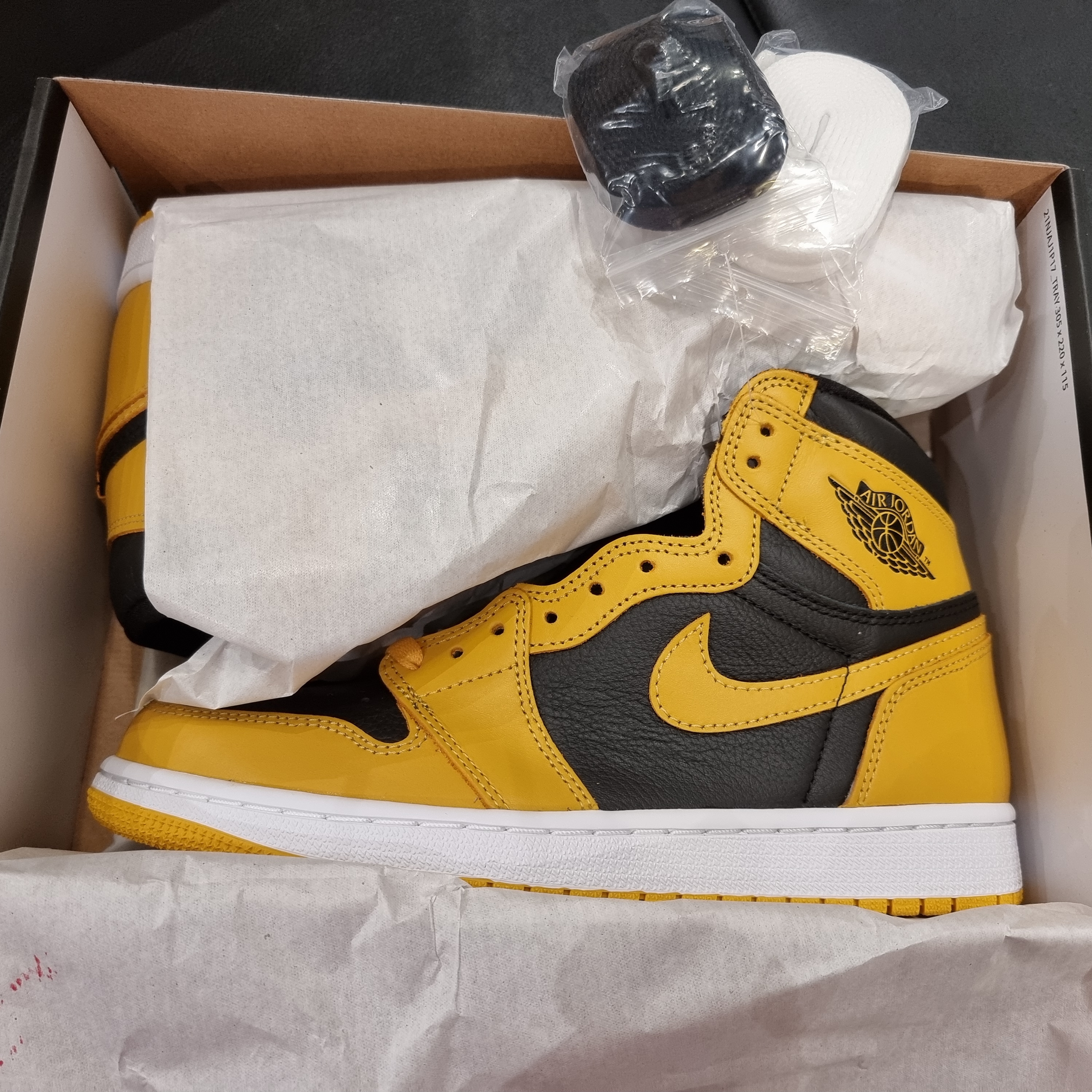 Jordan 1 Retro High OG Pollen, (GS) Jordan 1 Retro High OG Pollen 착용 스타일 - 3