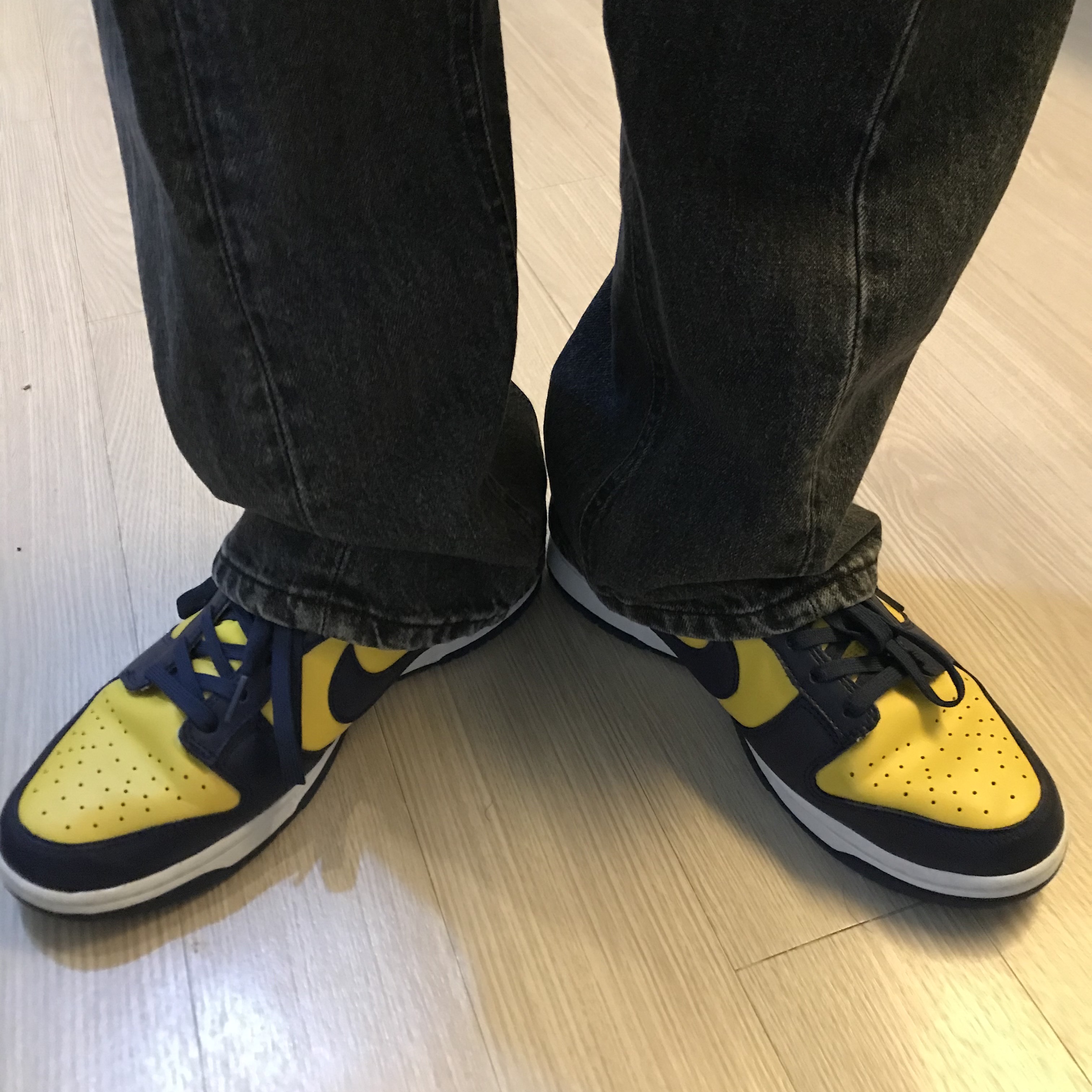 Nike Dunk Low Retro Varsity Maize 착용 스타일 - 5