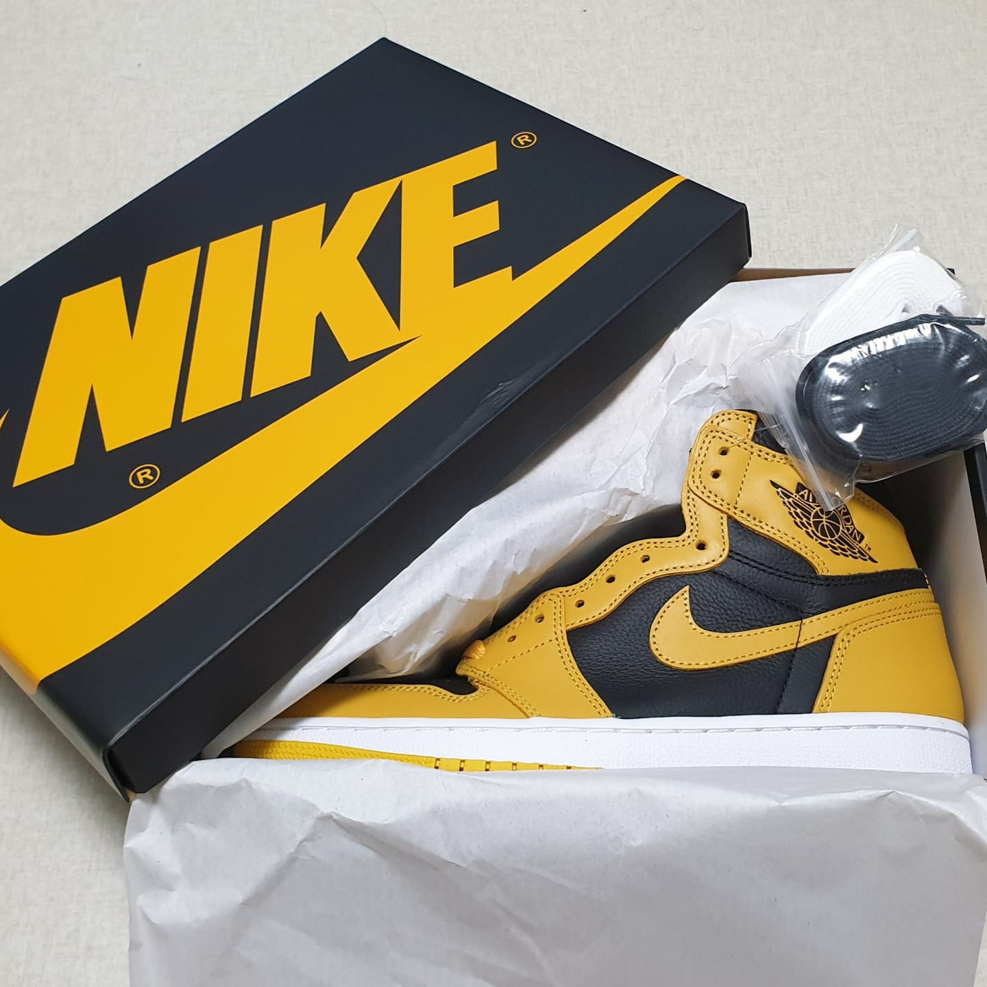 Jordan 1 Retro High OG Pollen 착용 스타일 - 1