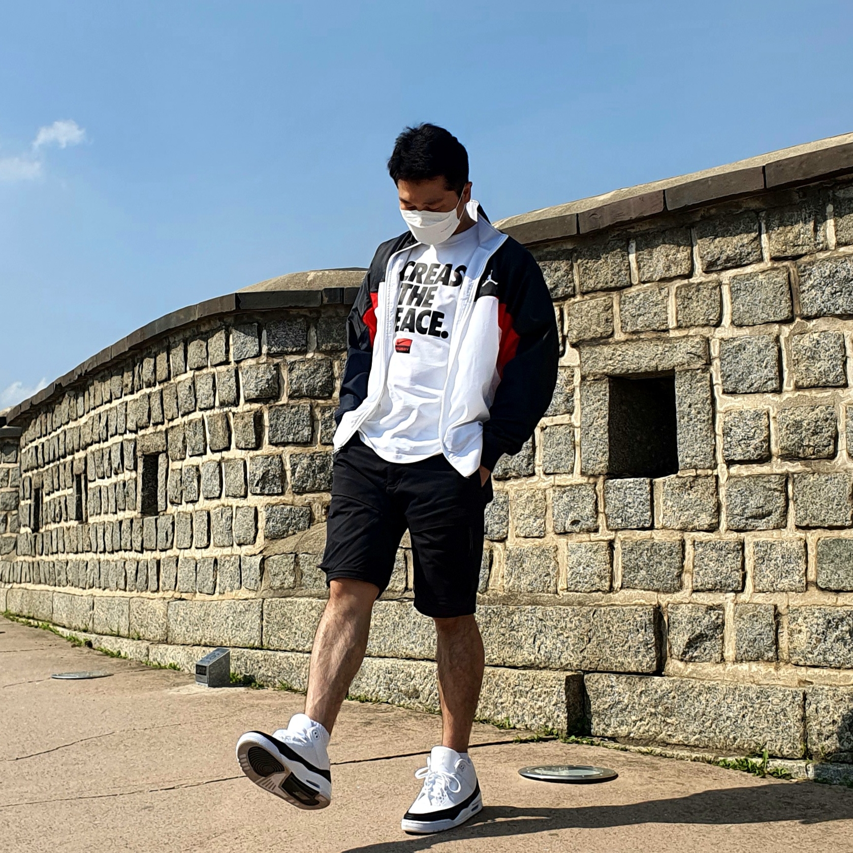 Jordan 3 x Fragment Retro SP White Black, Nike x Stussy Increase The Peace T-Shirt - Asia 착용 스타일