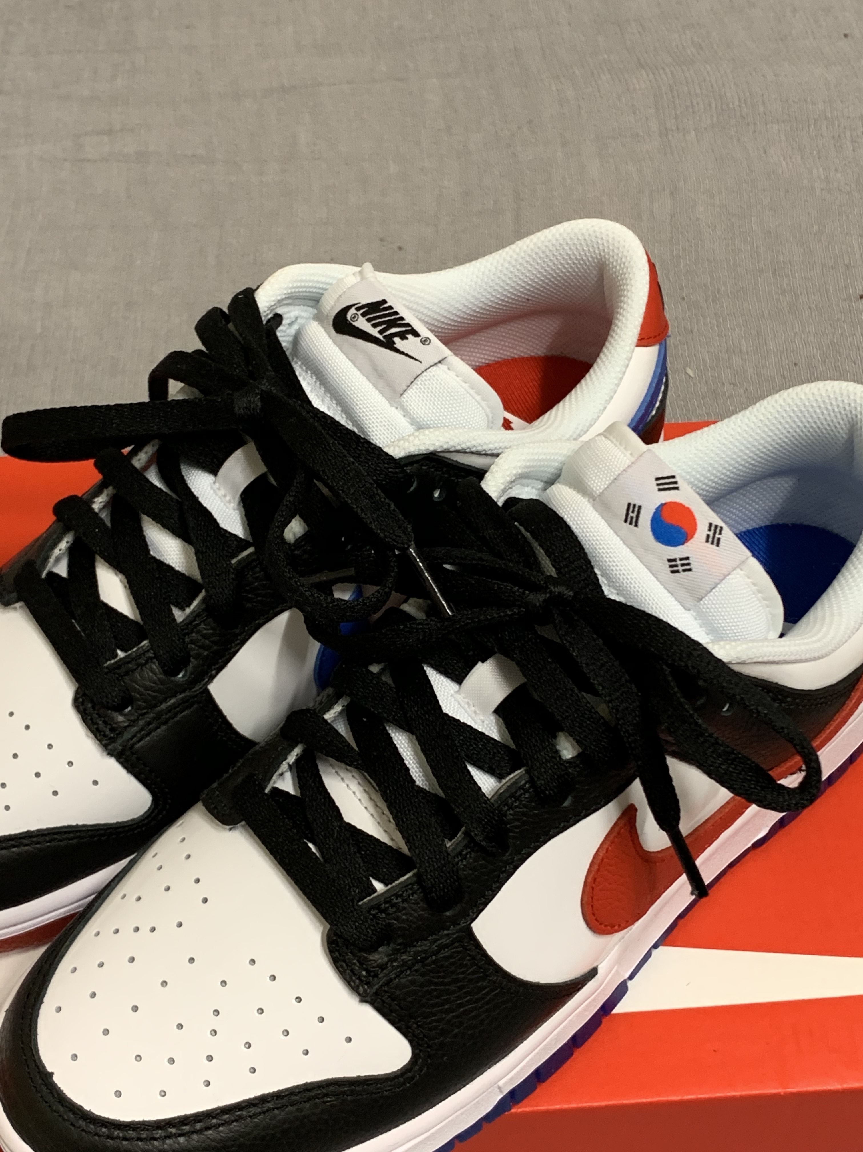 Nike Dunk Low SE Seoul 착용 스타일 - 2