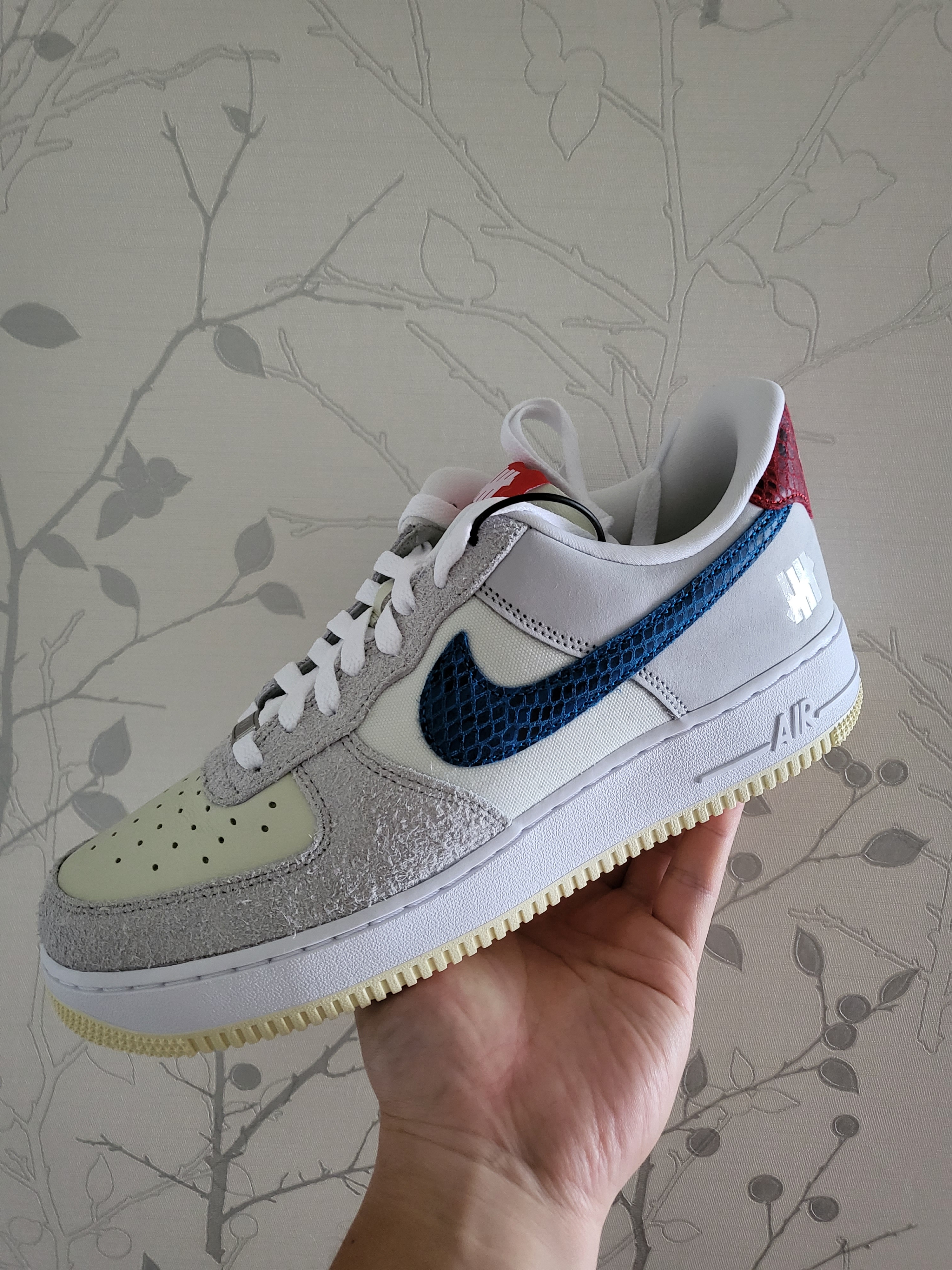 Nike x Undefeated Air Force 1 Low SP 5 On It 착용 스타일