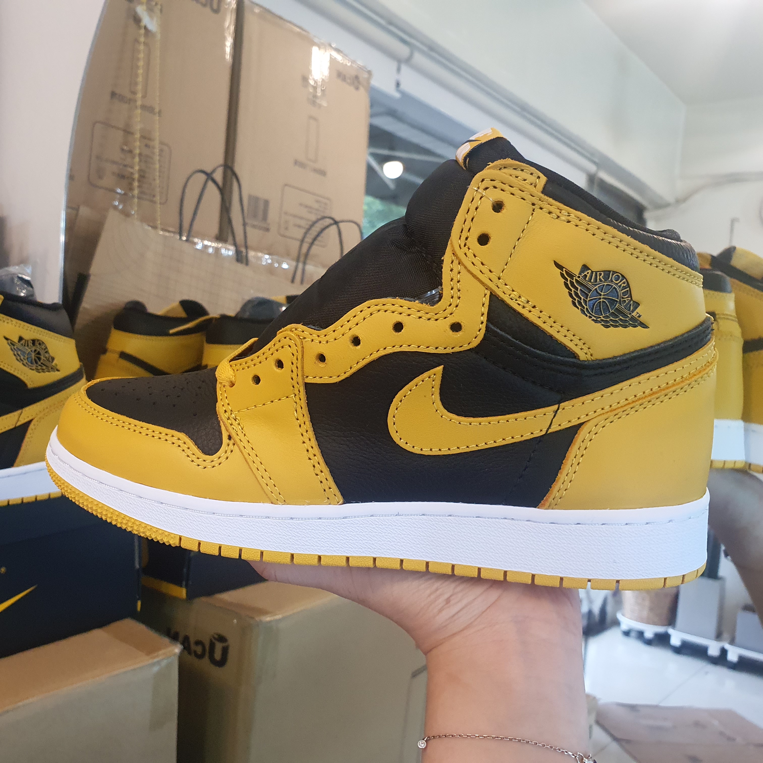 (GS) Jordan 1 Retro High OG Pollen 착용 스타일