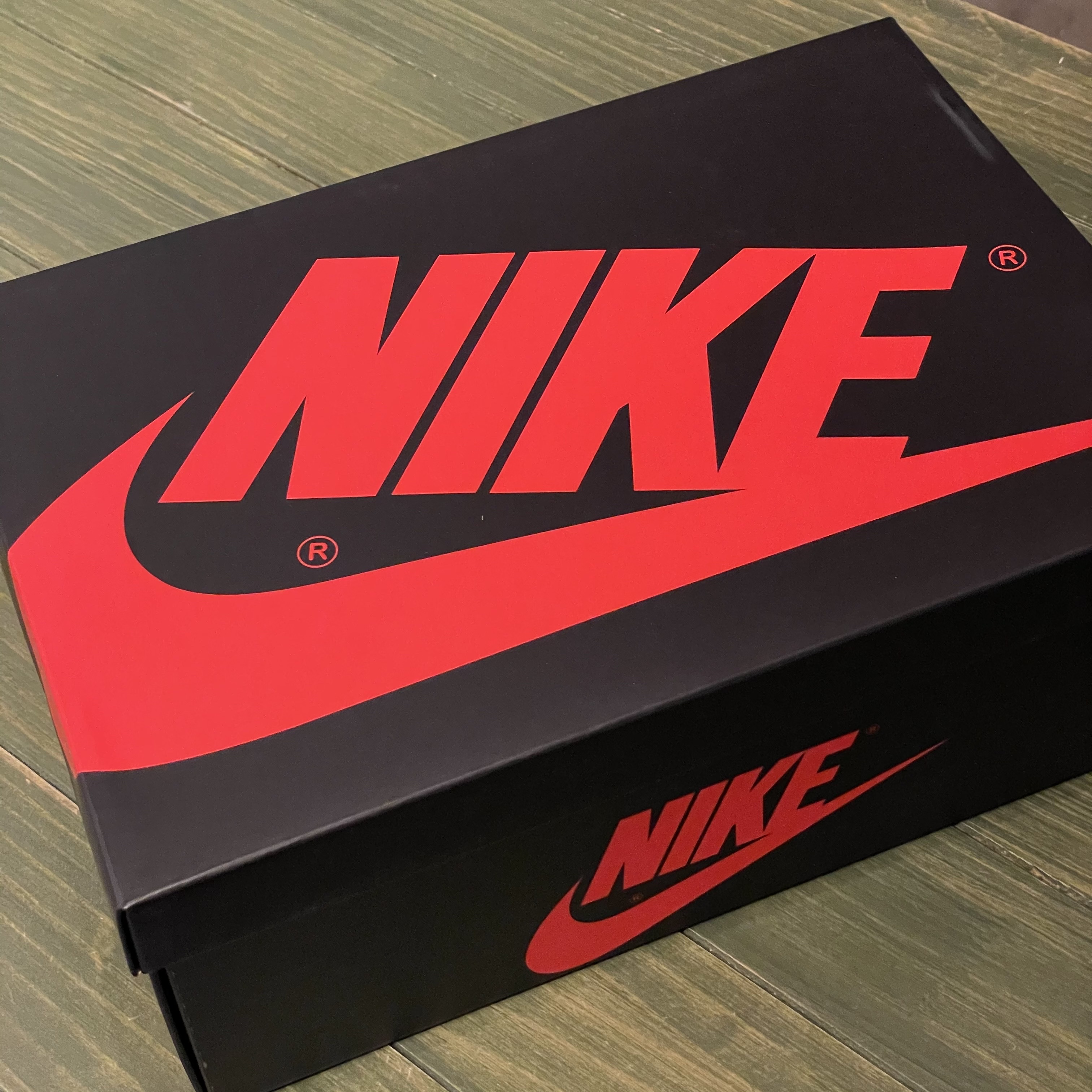 Jordan 1 Retro High OG Black Mocha 착용 스타일 - 2