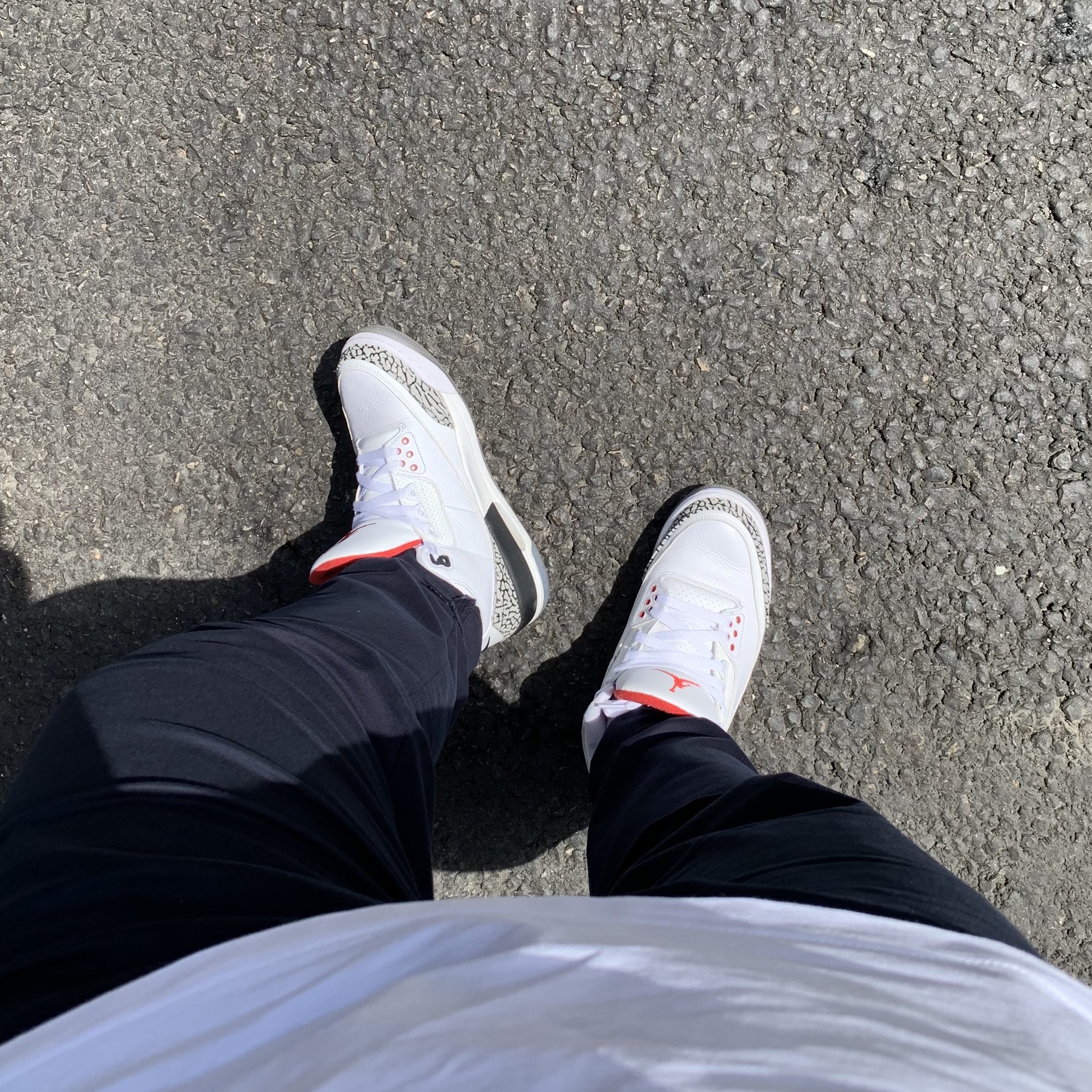 Jordan 3 Retro Free Throw Line White Cement 착용 스타일 - 3