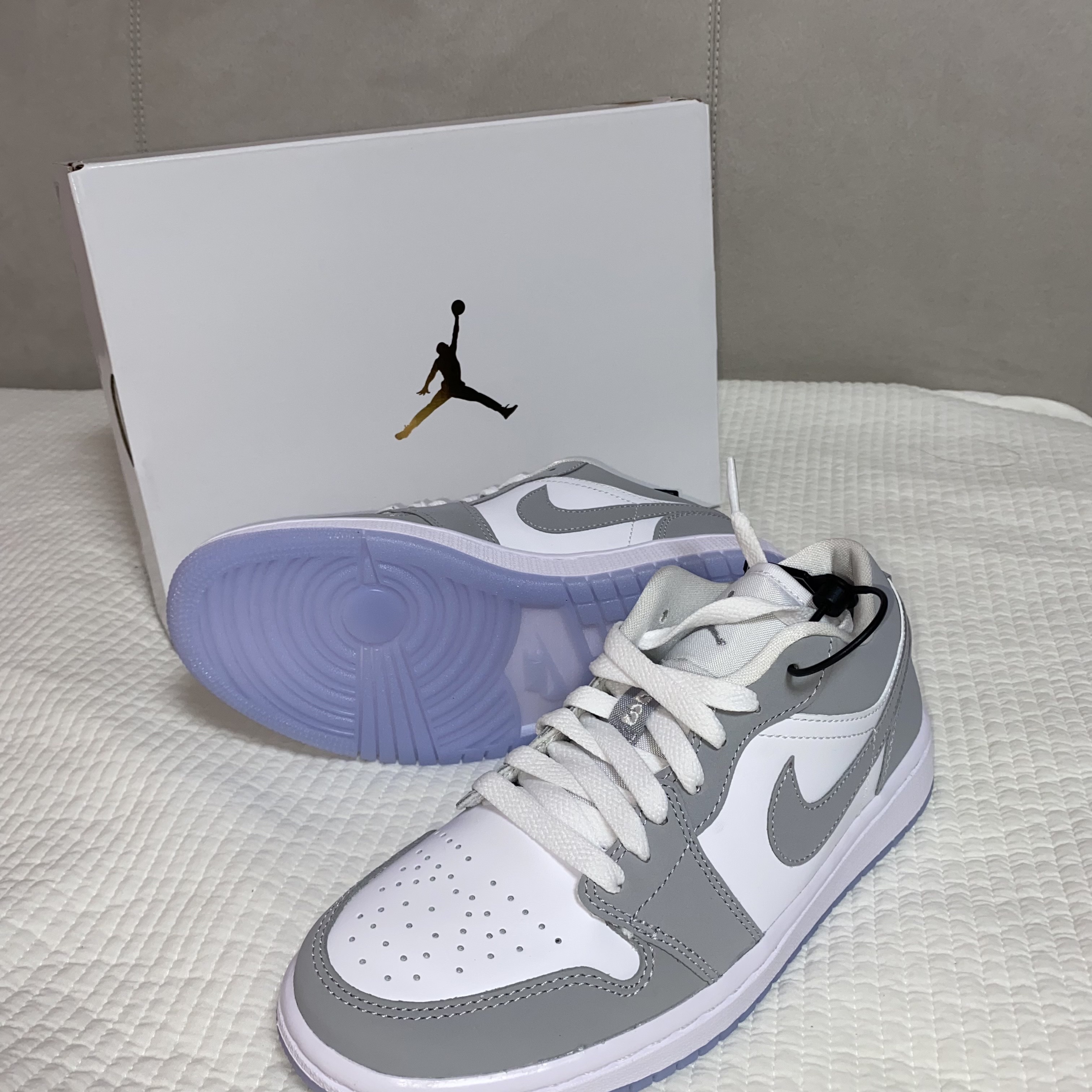 (W) Jordan 1 Low White Wolf Grey 착용 스타일