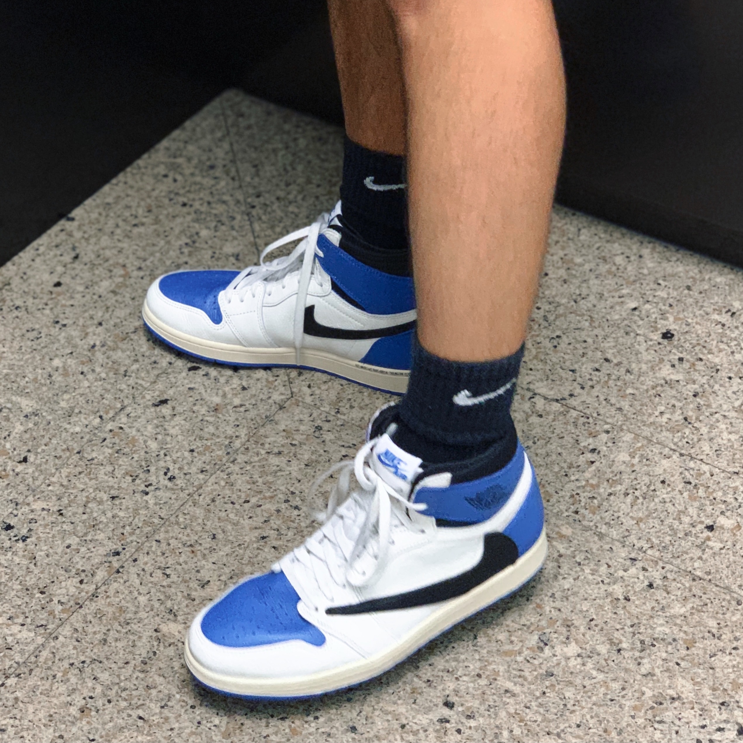 Jordan 1 x Travis Scott x Fragment Retro High OG SP Military Blue, Jordan x Travis Scott x Fragment Shorts Black (DJ0617-010) 착용 스타일 - 2