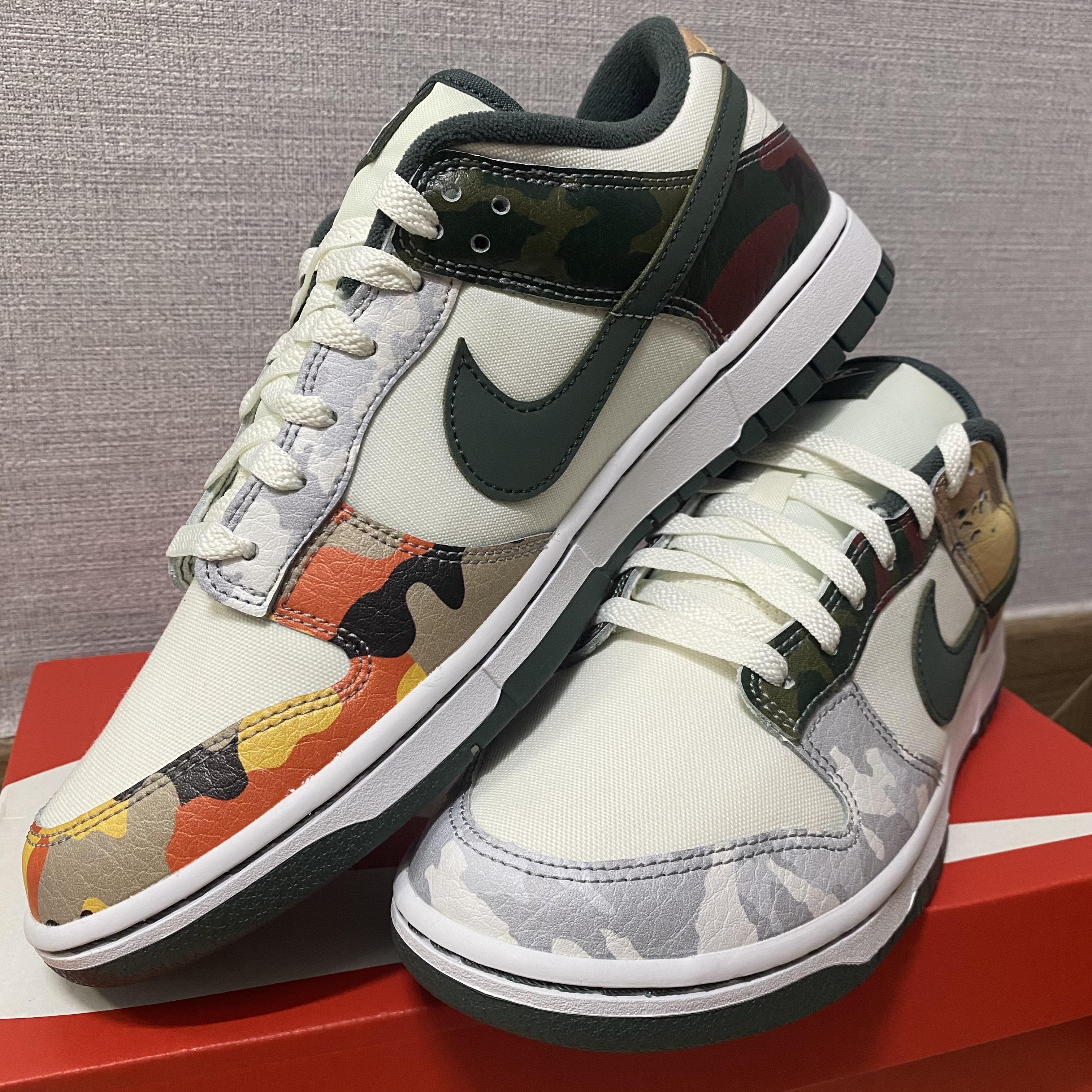 Nike Dunk Low SE Sail Multi Camo 착용 스타일