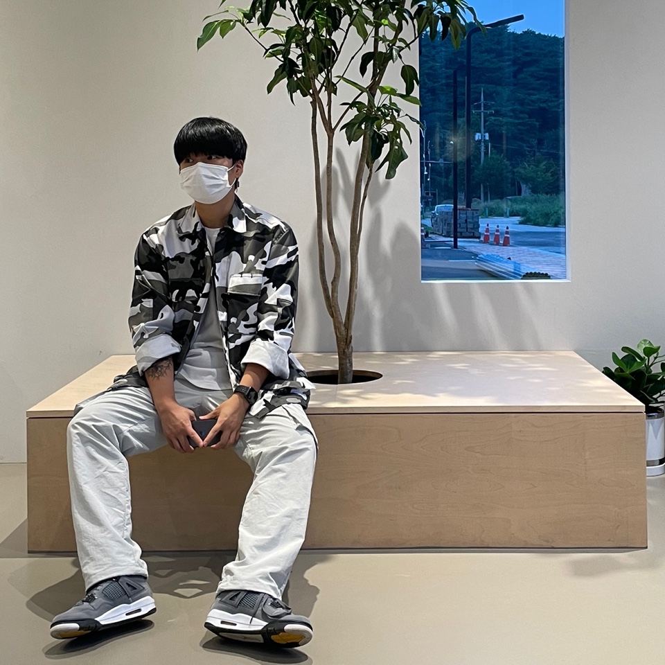 Jordan 4 Retro Cool Grey 2019 착용 스타일 - 2