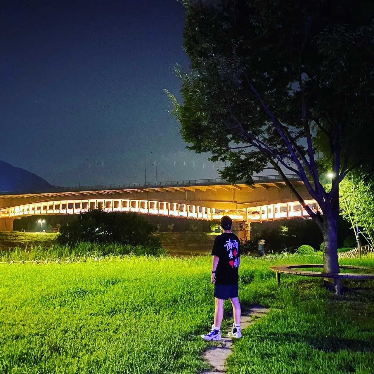Stussy Full Deck 2 T-Shirt Black, Essentials Volley Shorts Black - 21SS 착용 스타일 - 2