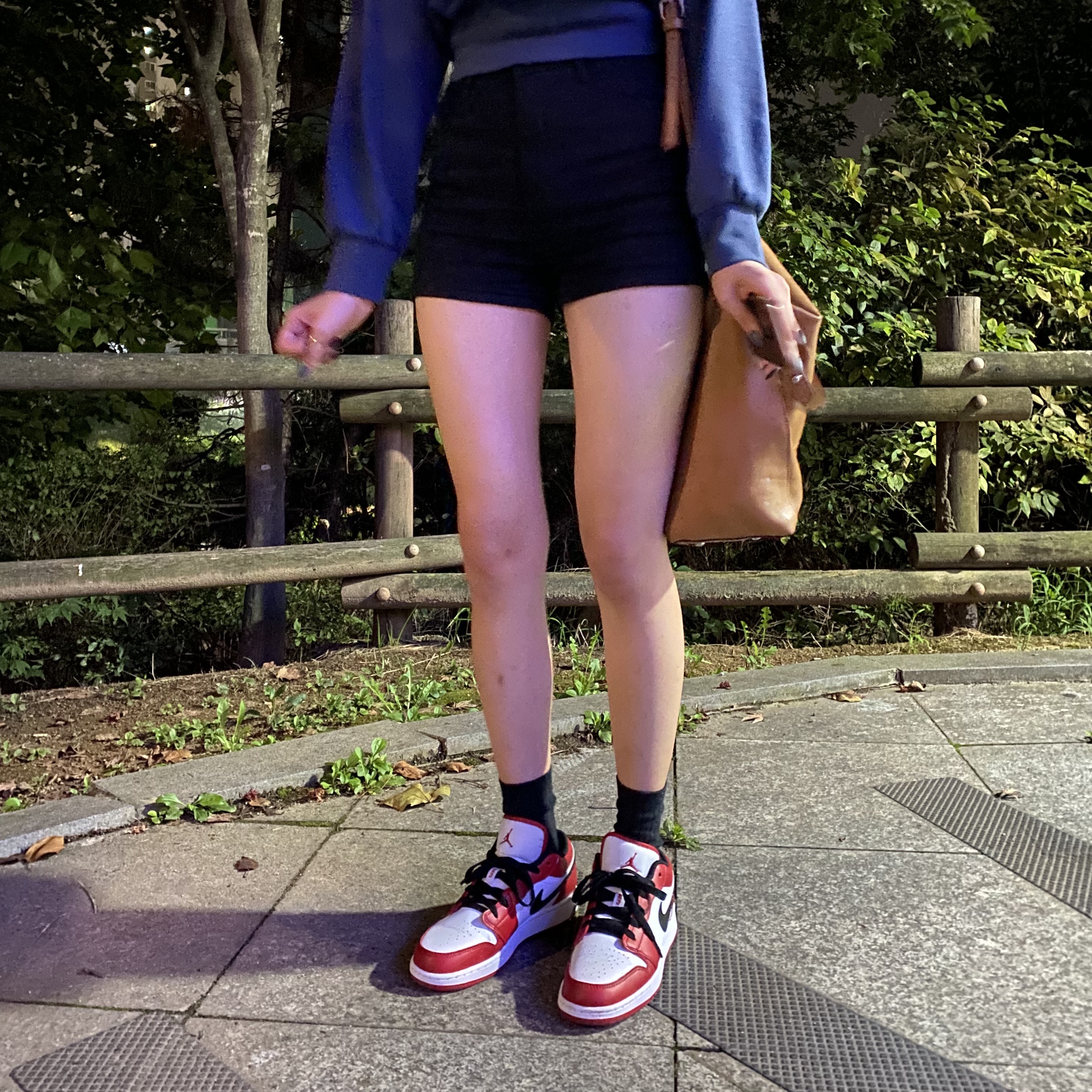 Jordan 1 Low White Red Black, (GS) Jordan 1 Low White Red Black 착용 스타일 - 1
