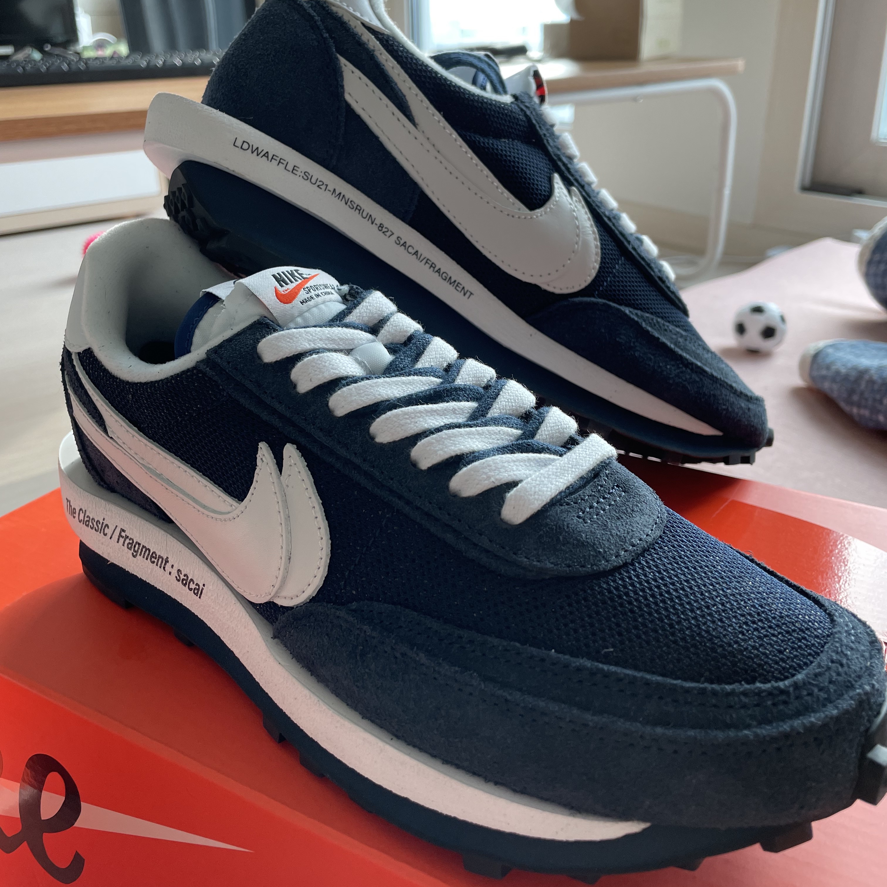 Nike x Sacai x Fragment LDWaffle Blackened Blue 착용 스타일 - 2