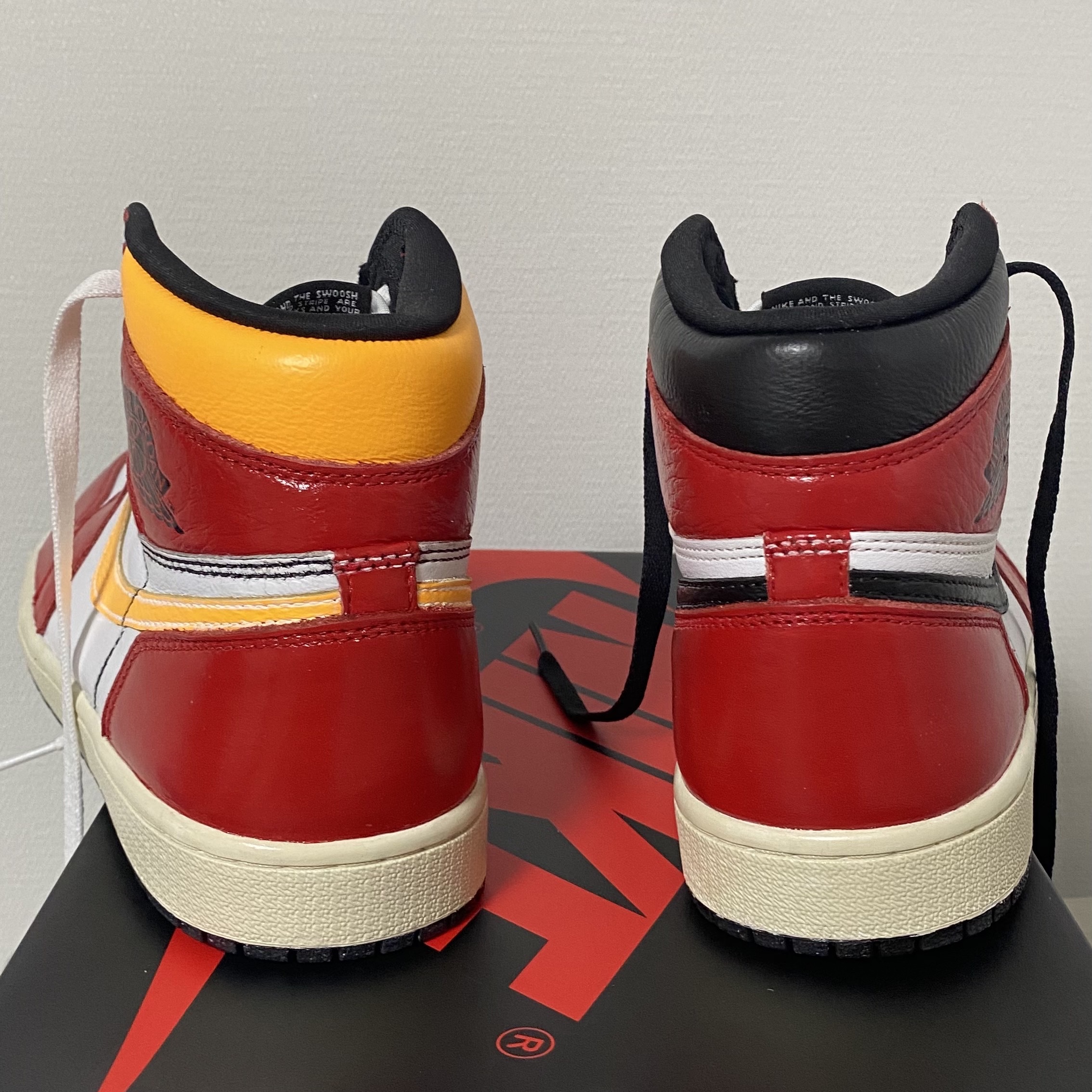 Jordan 1 Retro High OG Light Fusion Red 착용 스타일 - 4