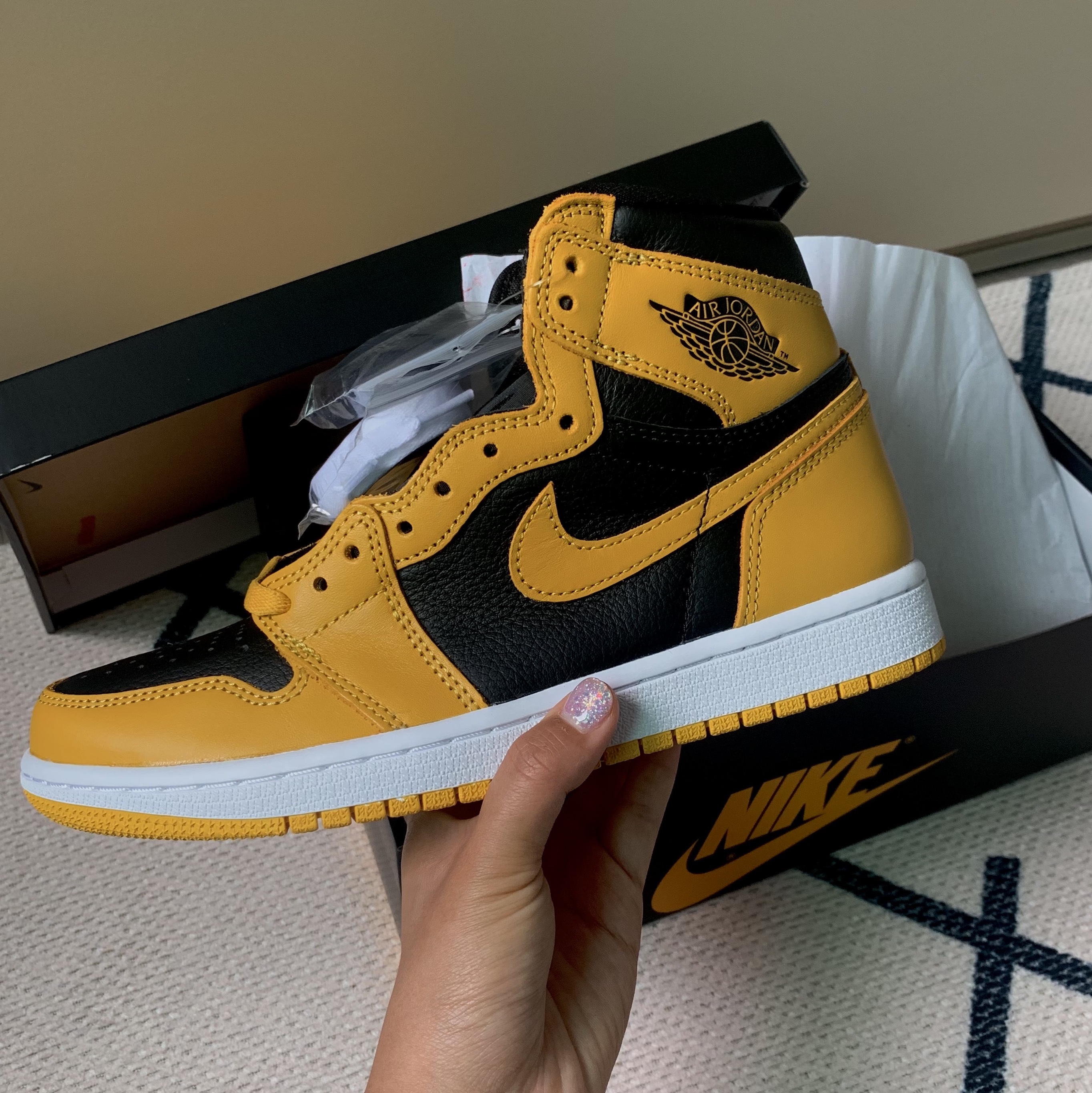 Jordan 1 Retro High OG Pollen 착용 스타일