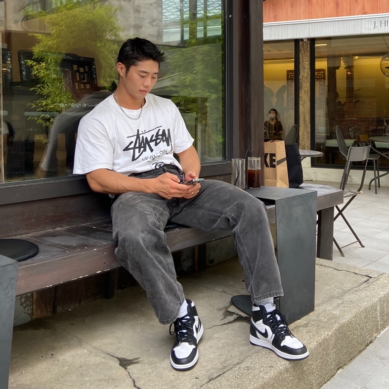 Jordan 1 Retro High OG Black White 2014 착용 스타일