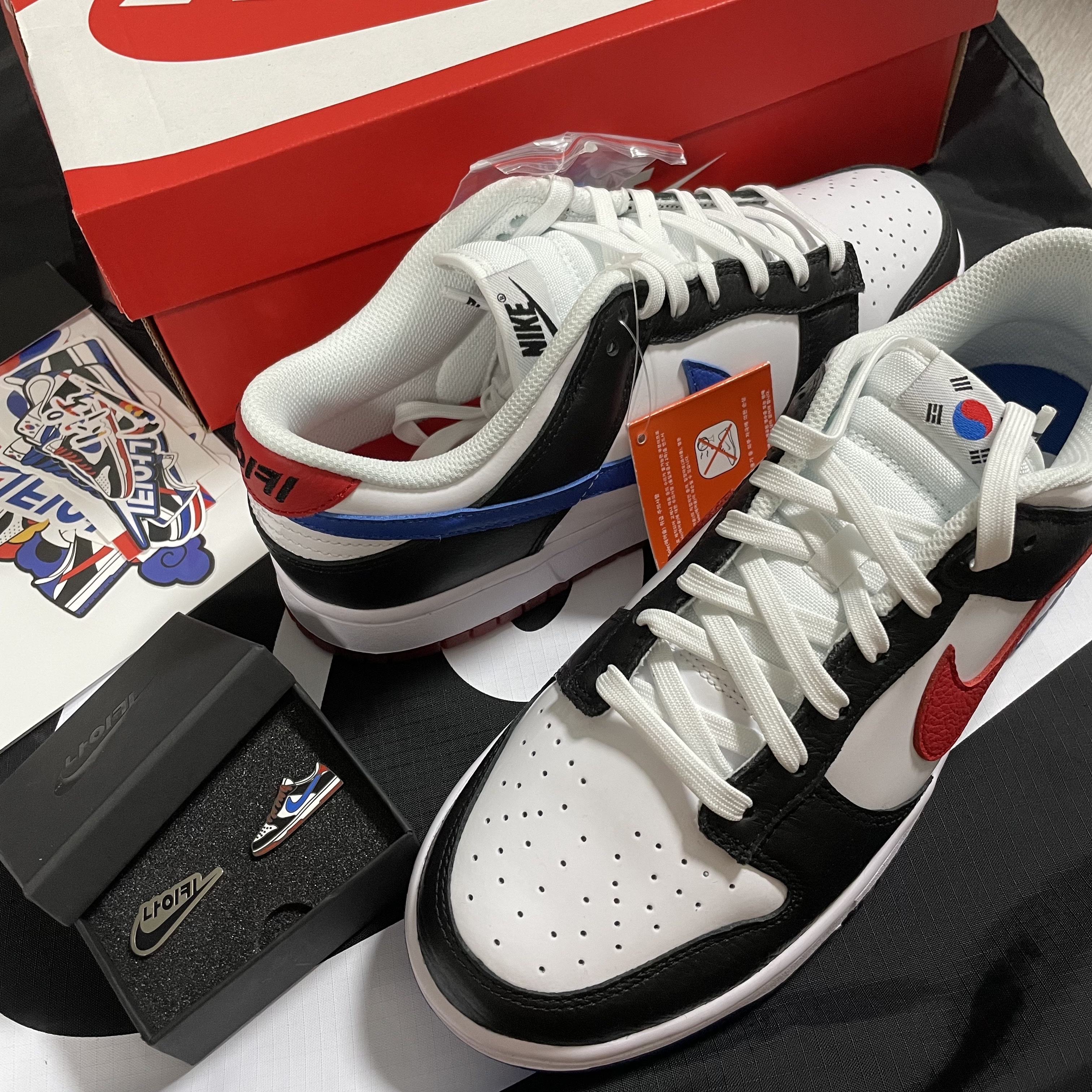 Nike Dunk Low SE Seoul (With Special Gift) 착용 스타일