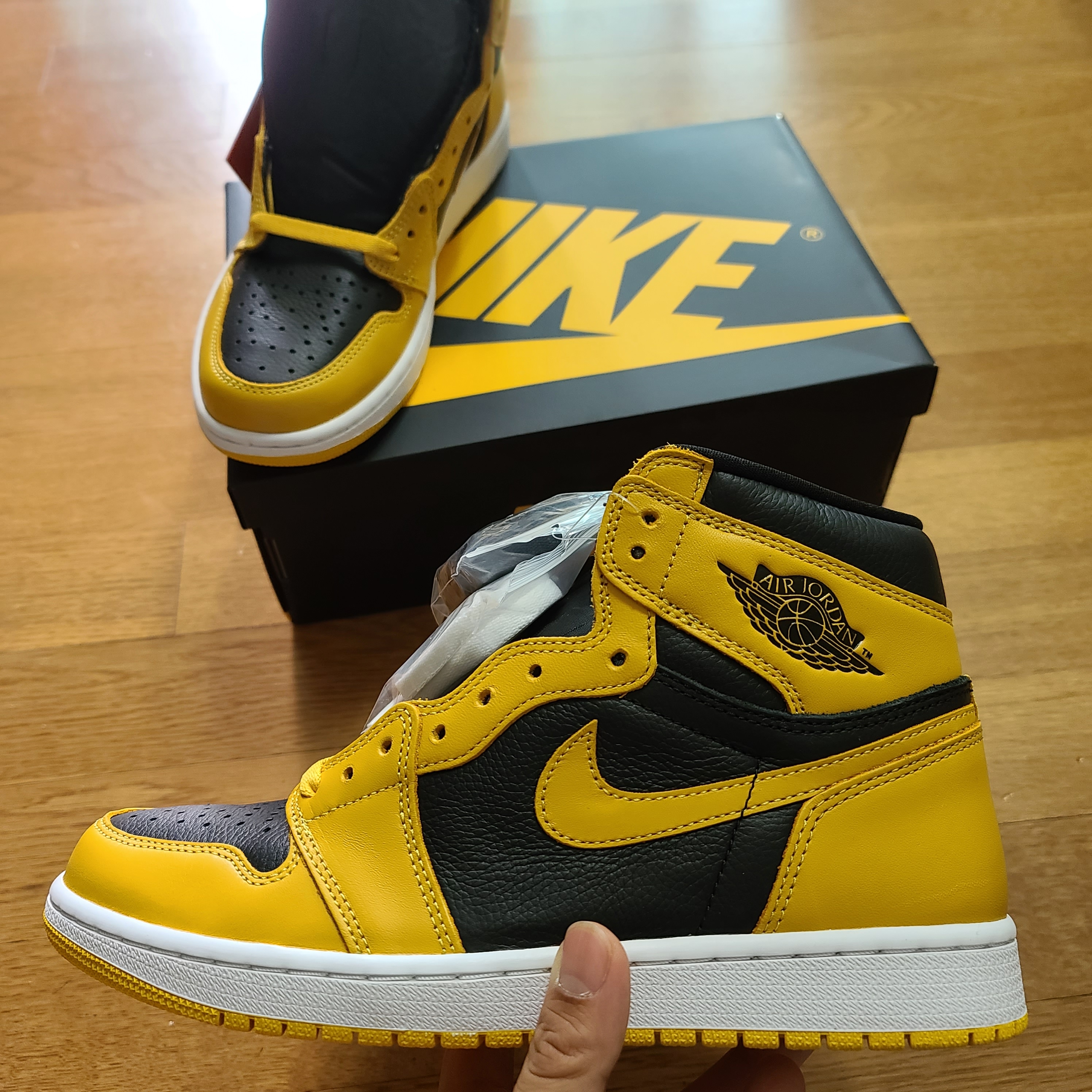 Jordan 1 Retro High OG Pollen 착용 스타일