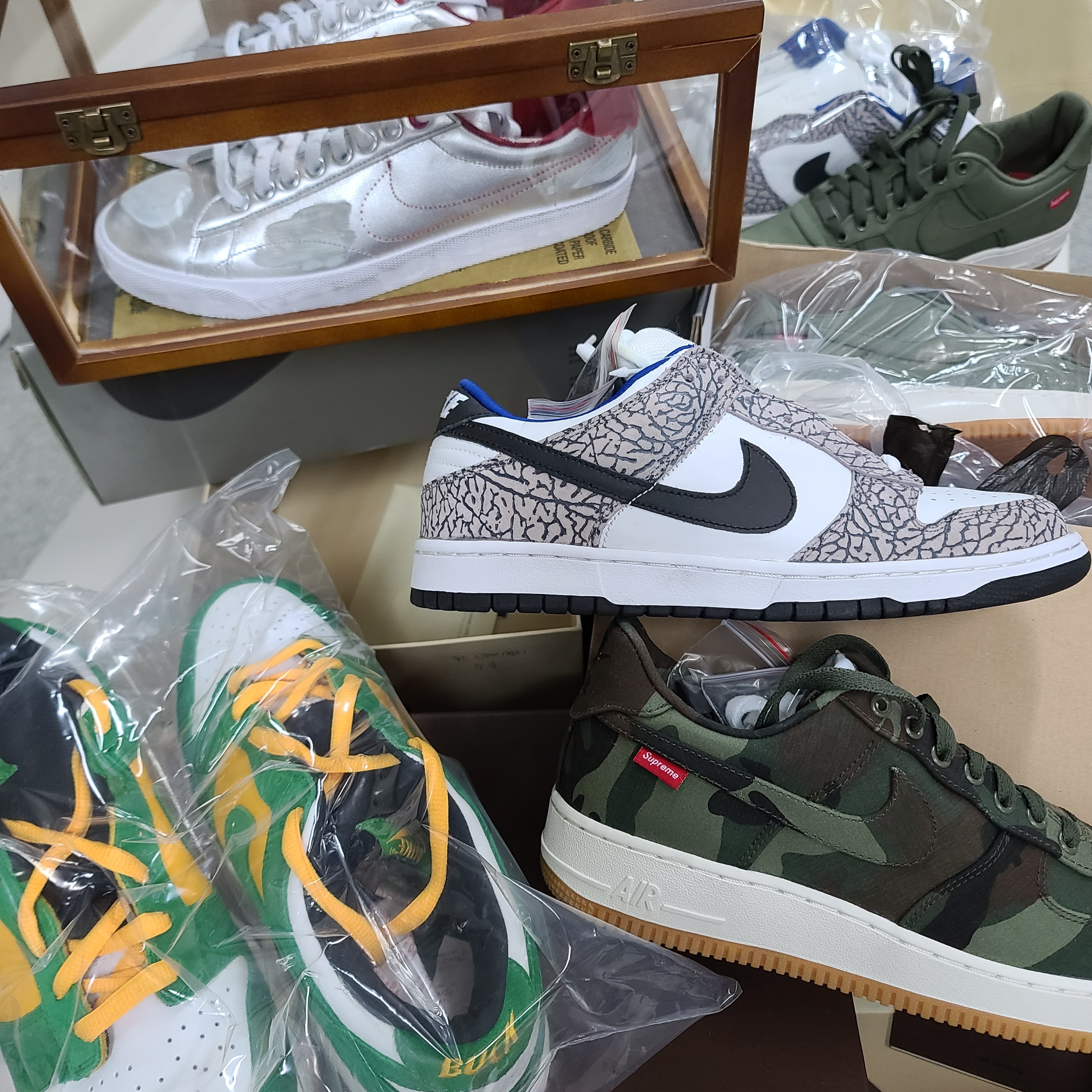 Nike Dunk SB Low Bucks 착용 스타일 - 2