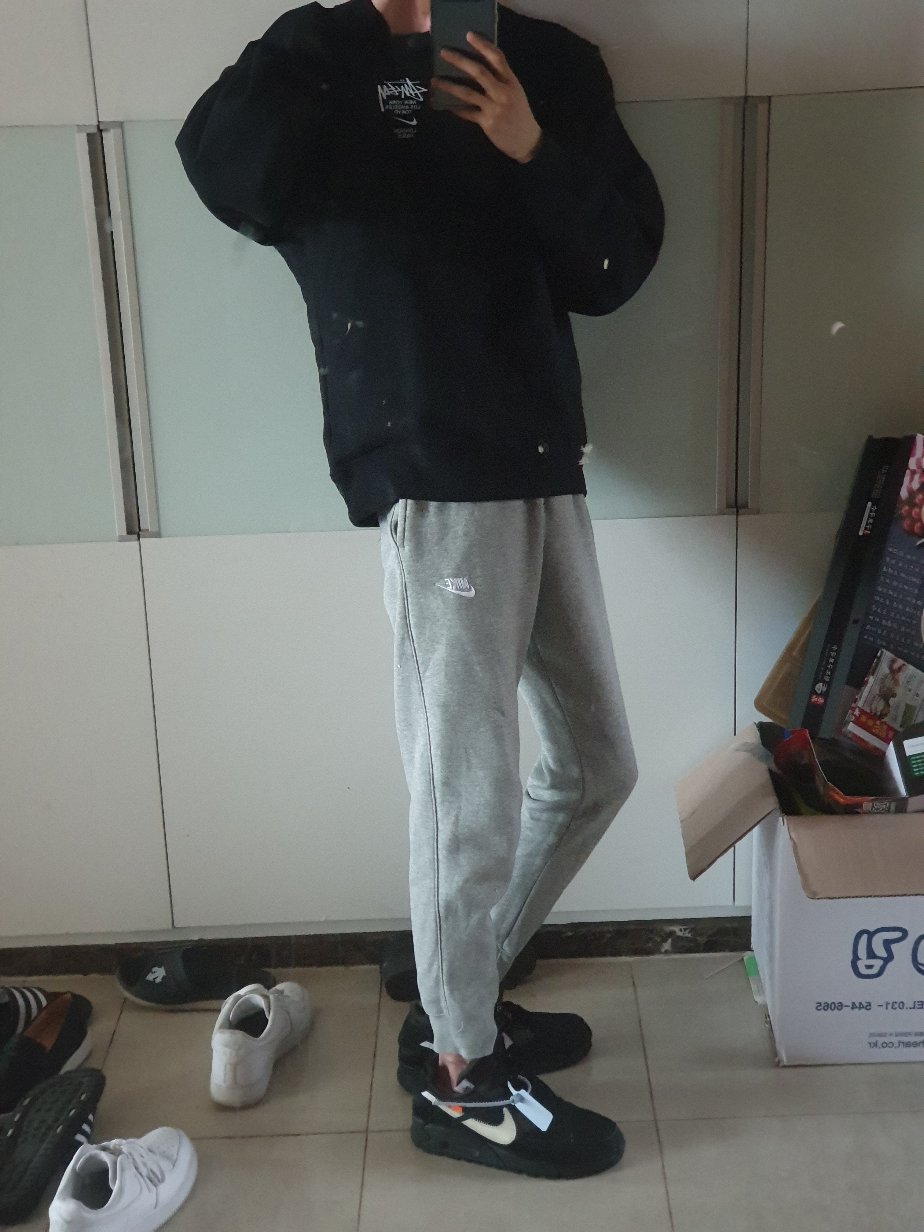 Nike x Off-White Air Max 90 V2 Black White, Nike x Stussy NRG ZR Fleece Crewneck Black - US/EU 착용 스타일