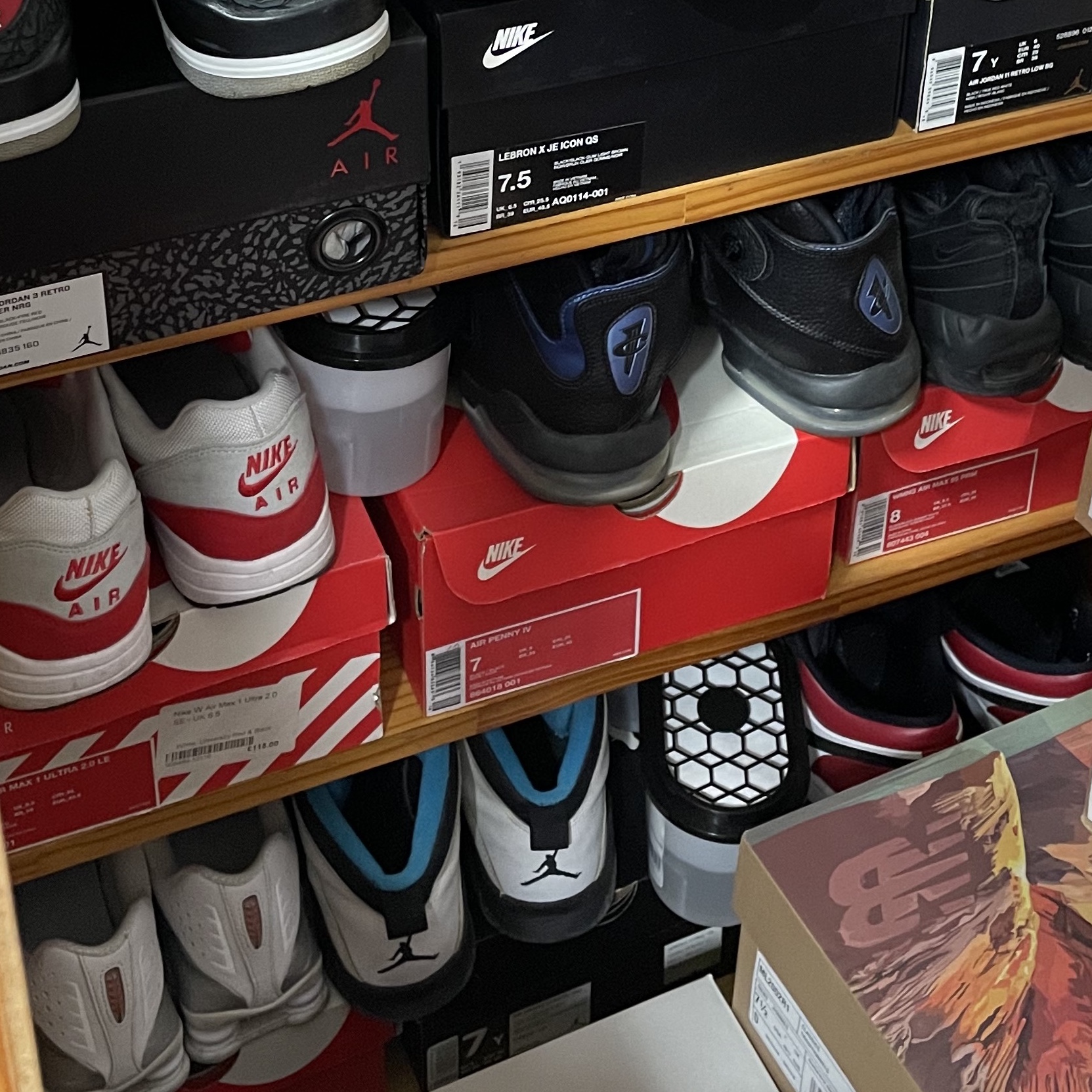 Nike Air Penny IV Black Atlantic Blue, Jordan 1 Low Black Toe 착용 스타일