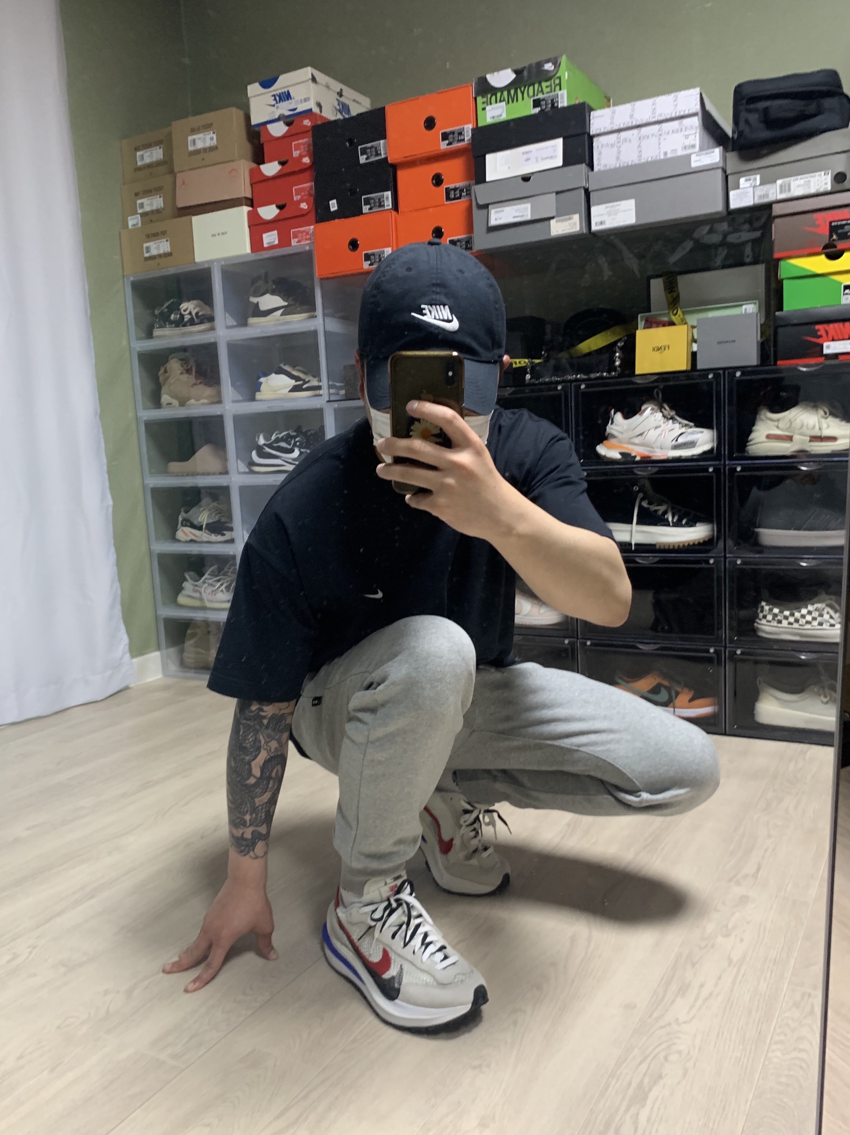 Jordan 1 x Travis Scott x Fragment Retro Low OG SP Military Blue, Jordan 1 x Travis Scott Retro High OG SP Mocha 착용 스타일